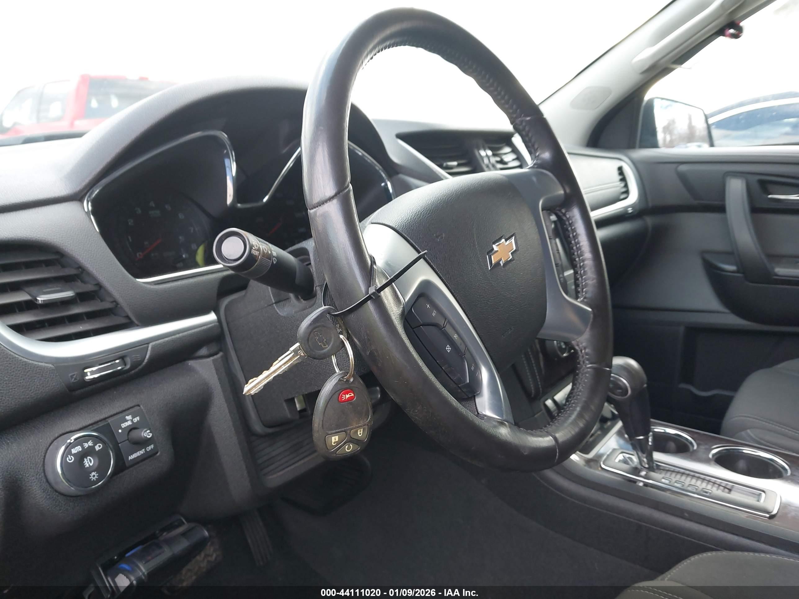 CHEVROLET TRAVERSE image 11