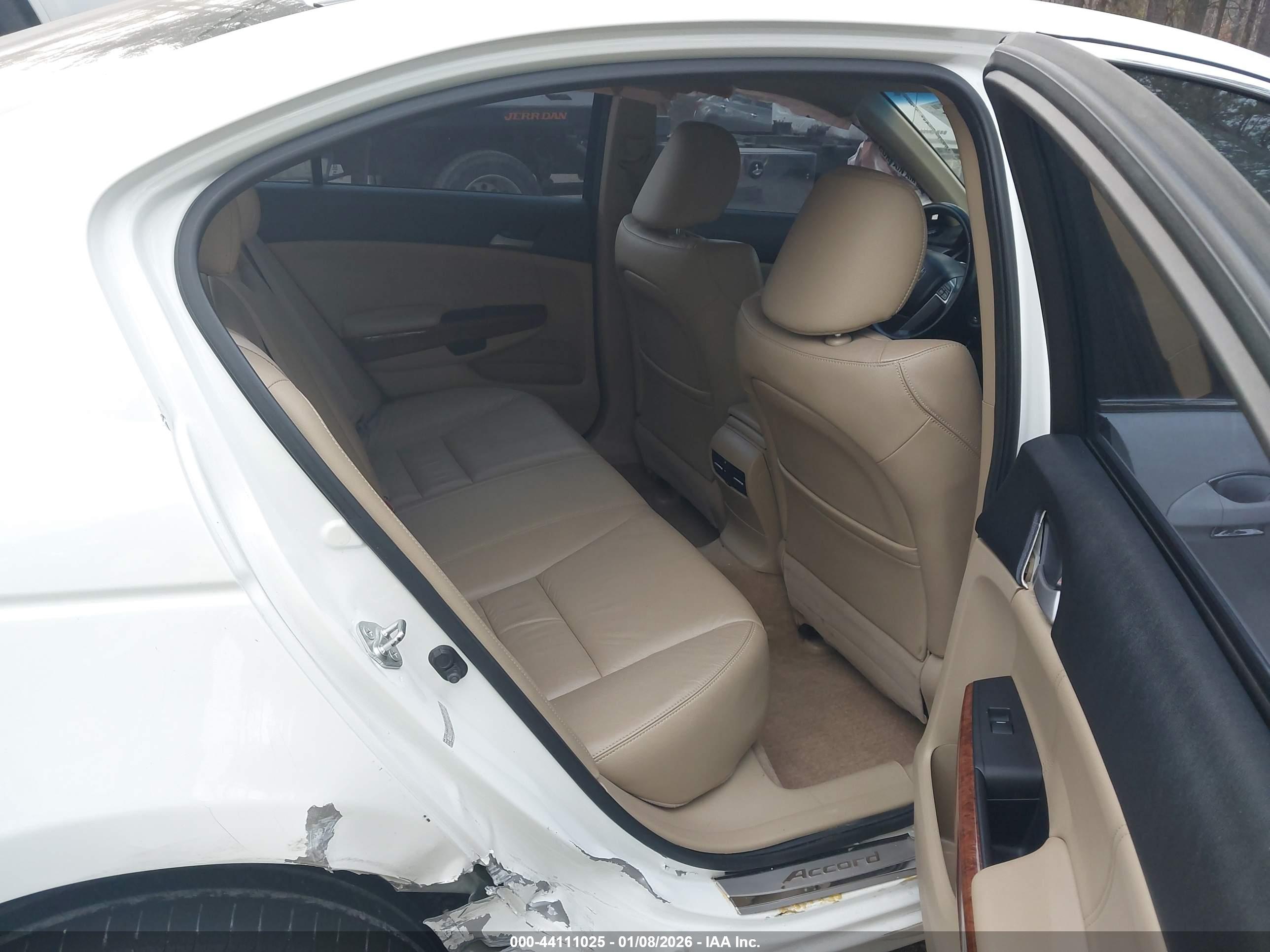 HONDA ACCORD image 8