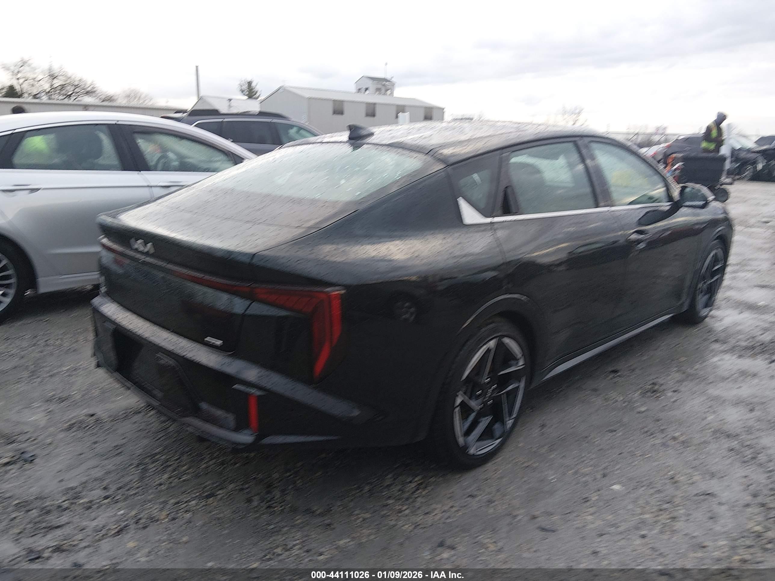KIA K4 image 4