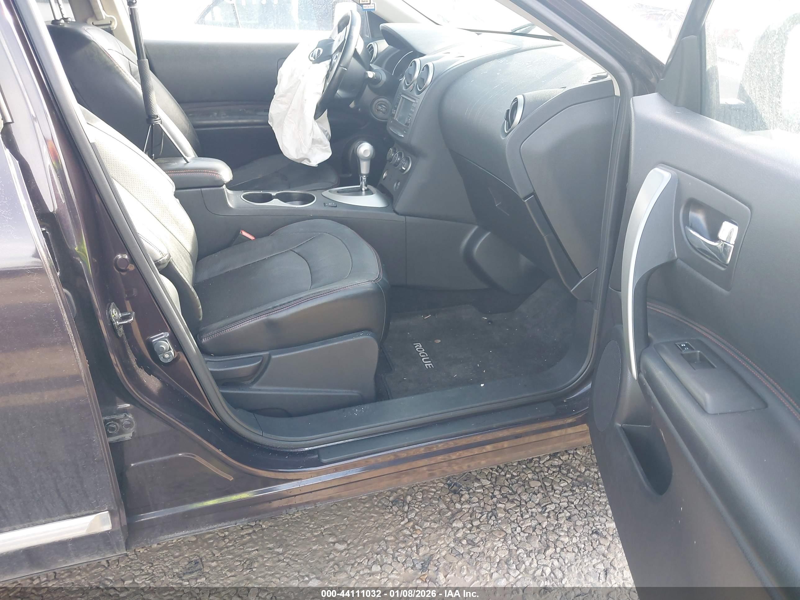 NISSAN ROGUE image 5