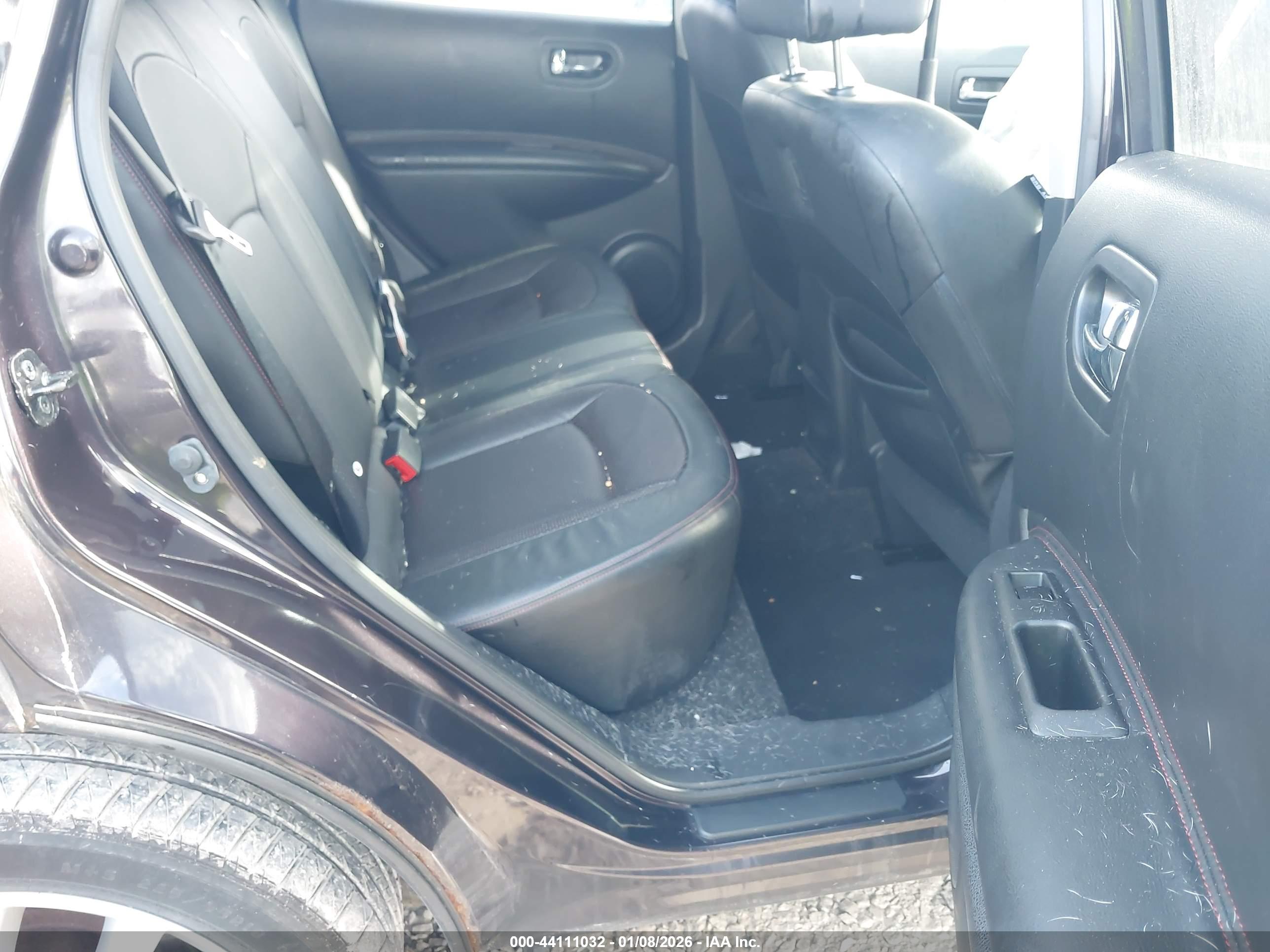NISSAN ROGUE image 8