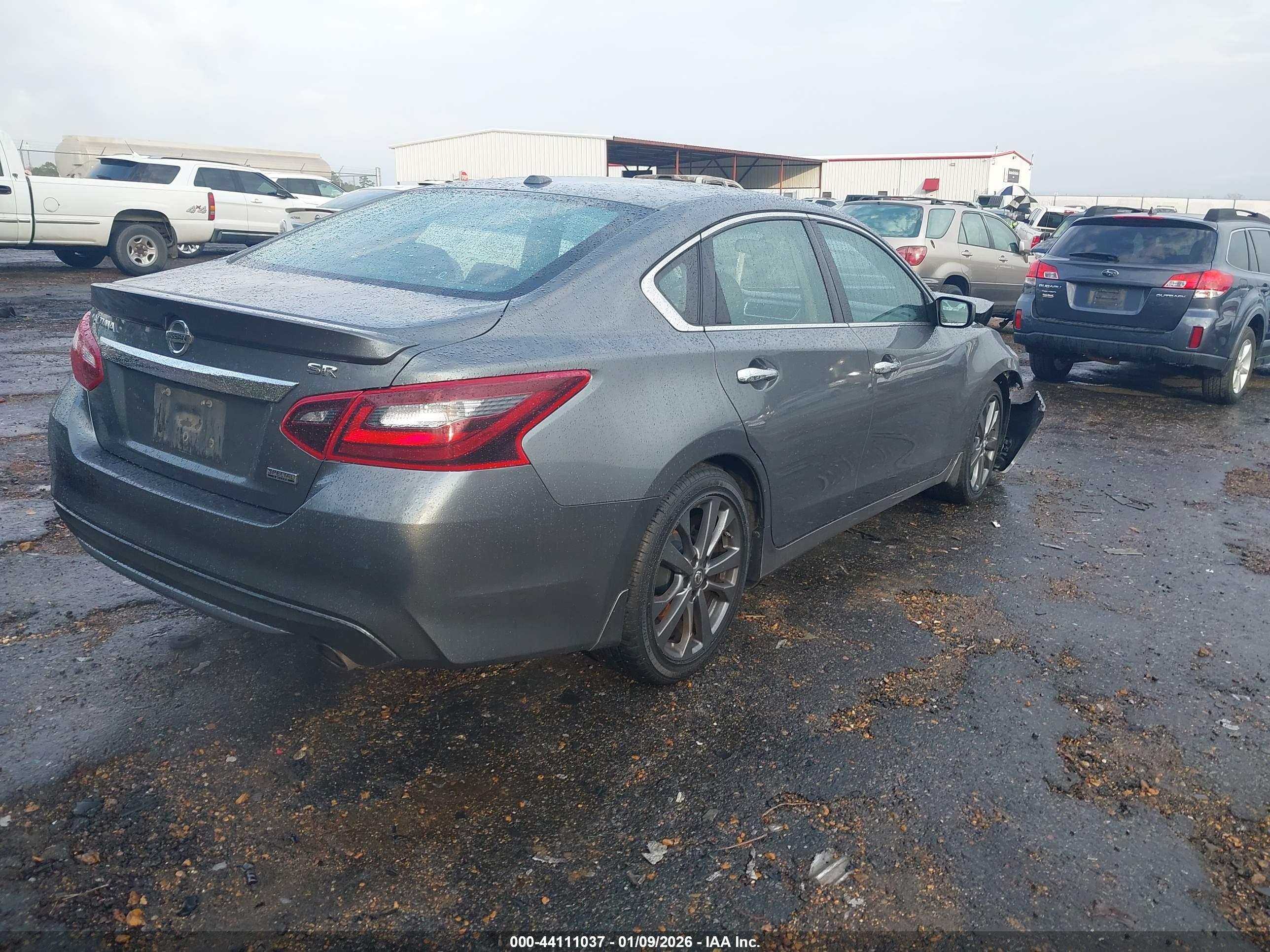 NISSAN ALTIMA image 4