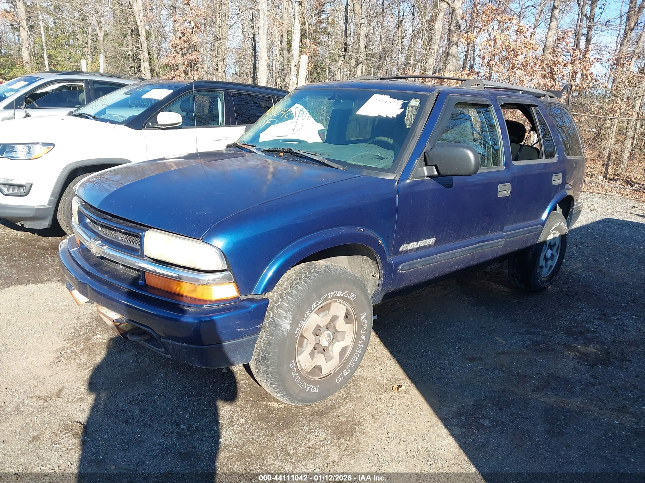 CHEVROLET BLAZER image 2