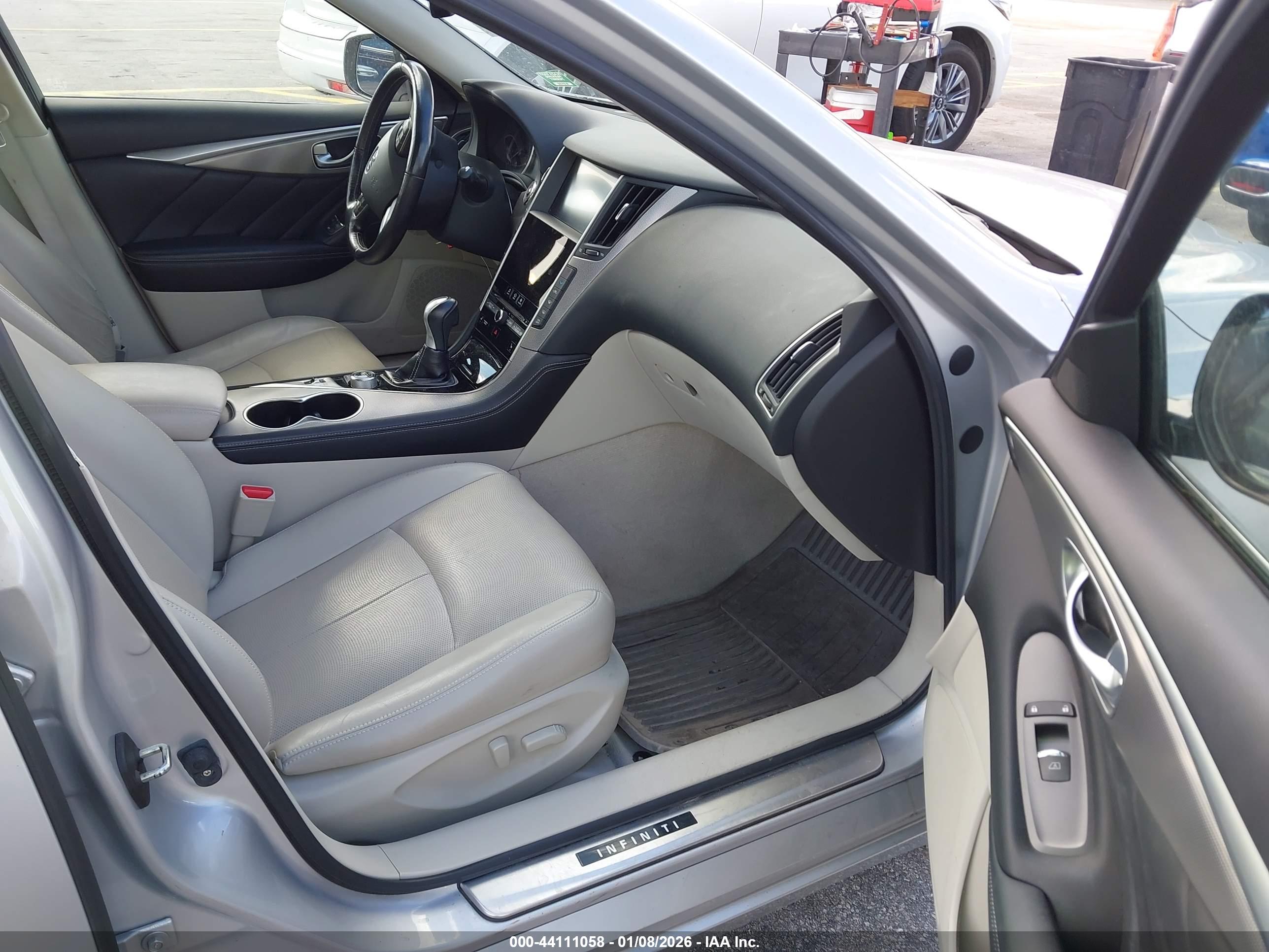 INFINITI Q50 image 5