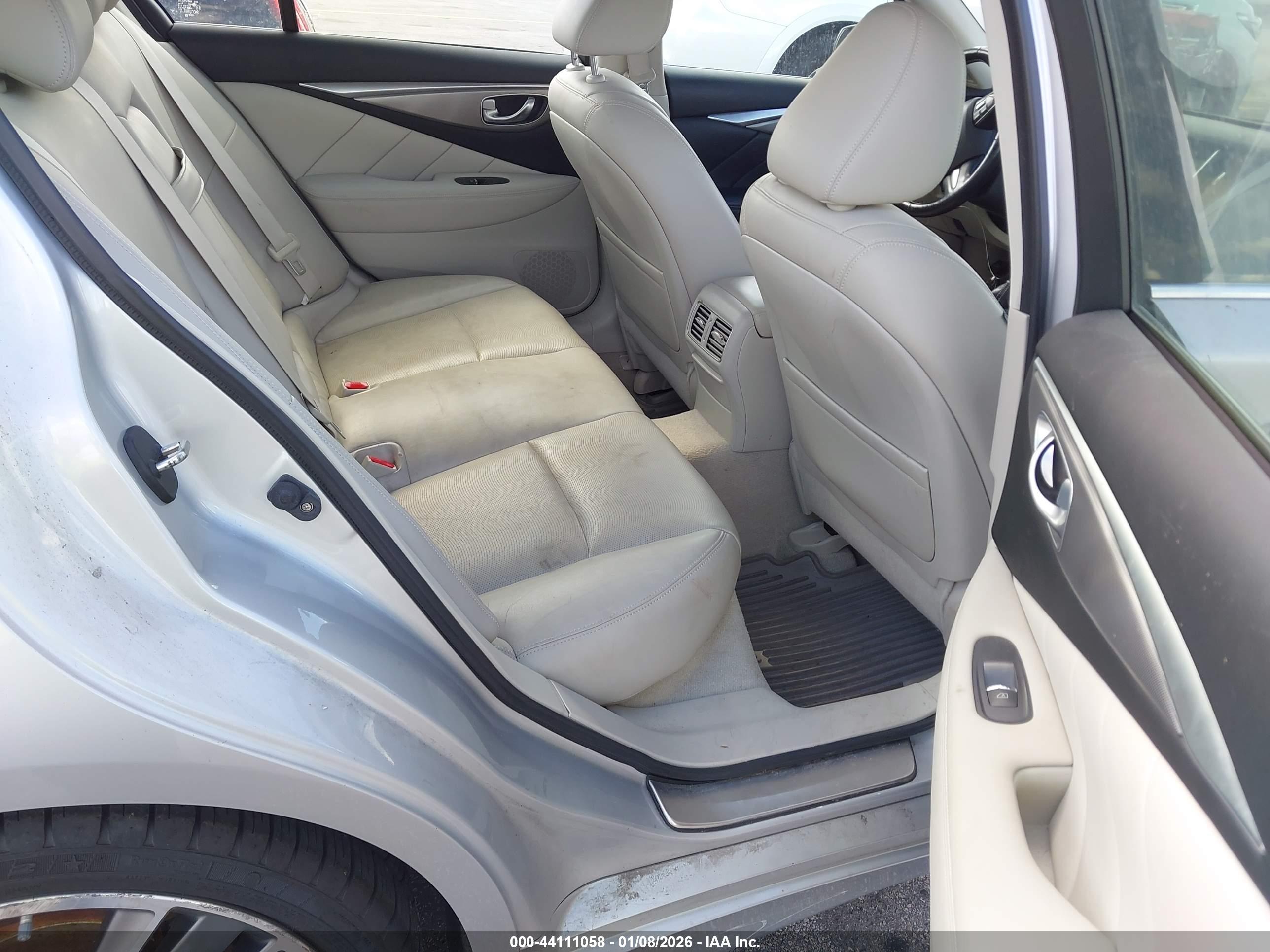 INFINITI Q50 image 8