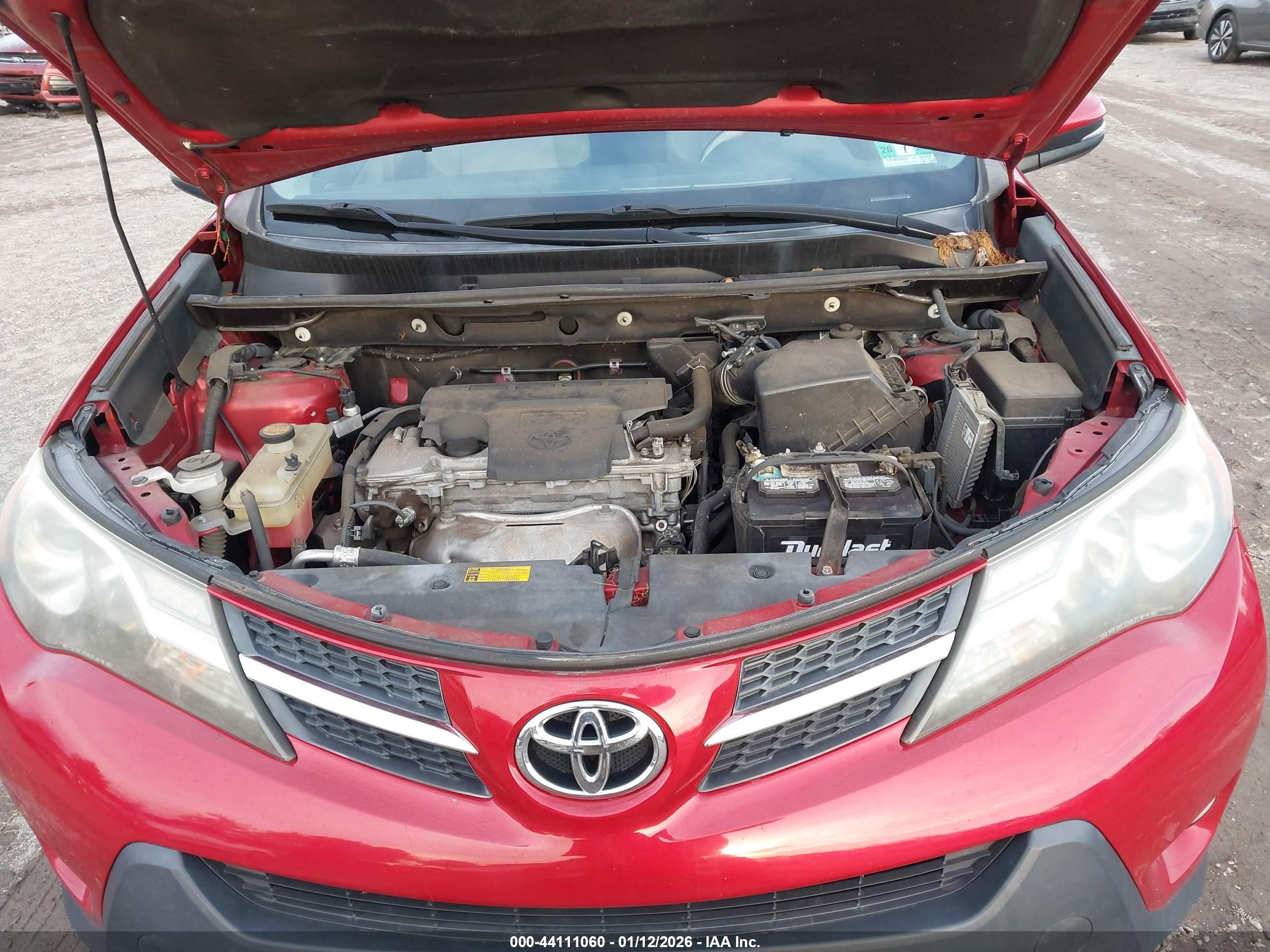 TOYOTA RAV4 image 10