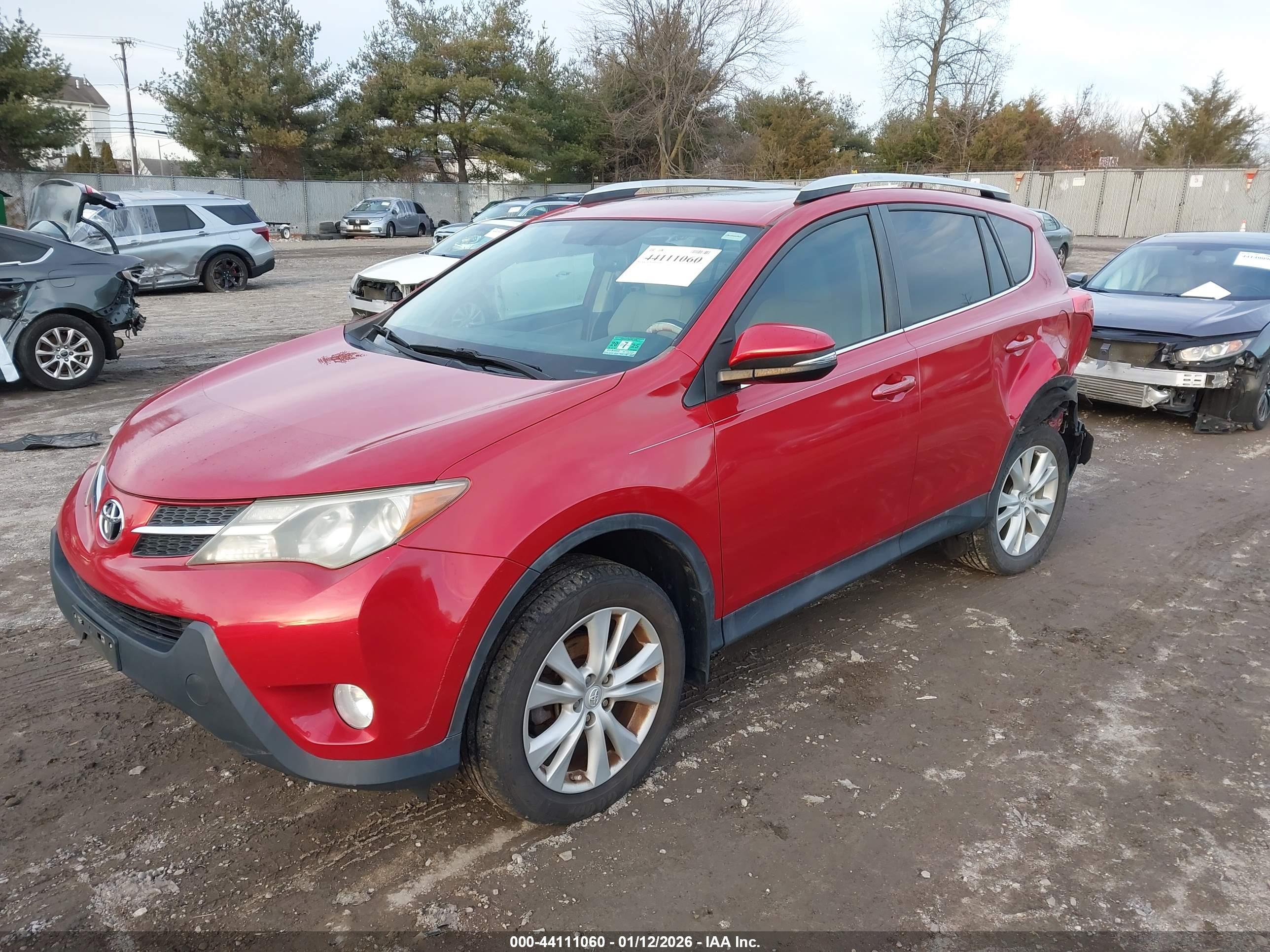 TOYOTA RAV4 image 2