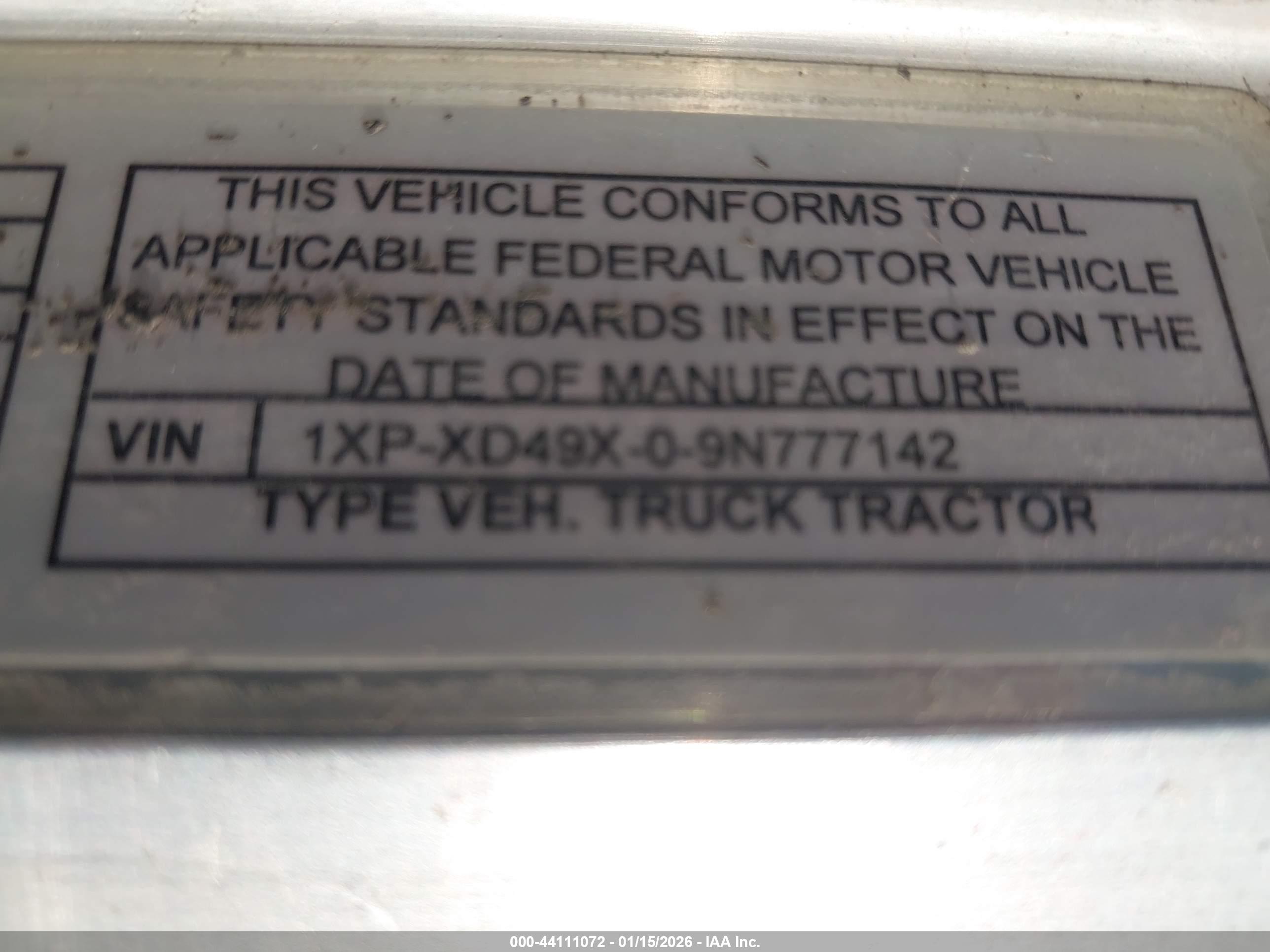 PETERBILT 389 image 9