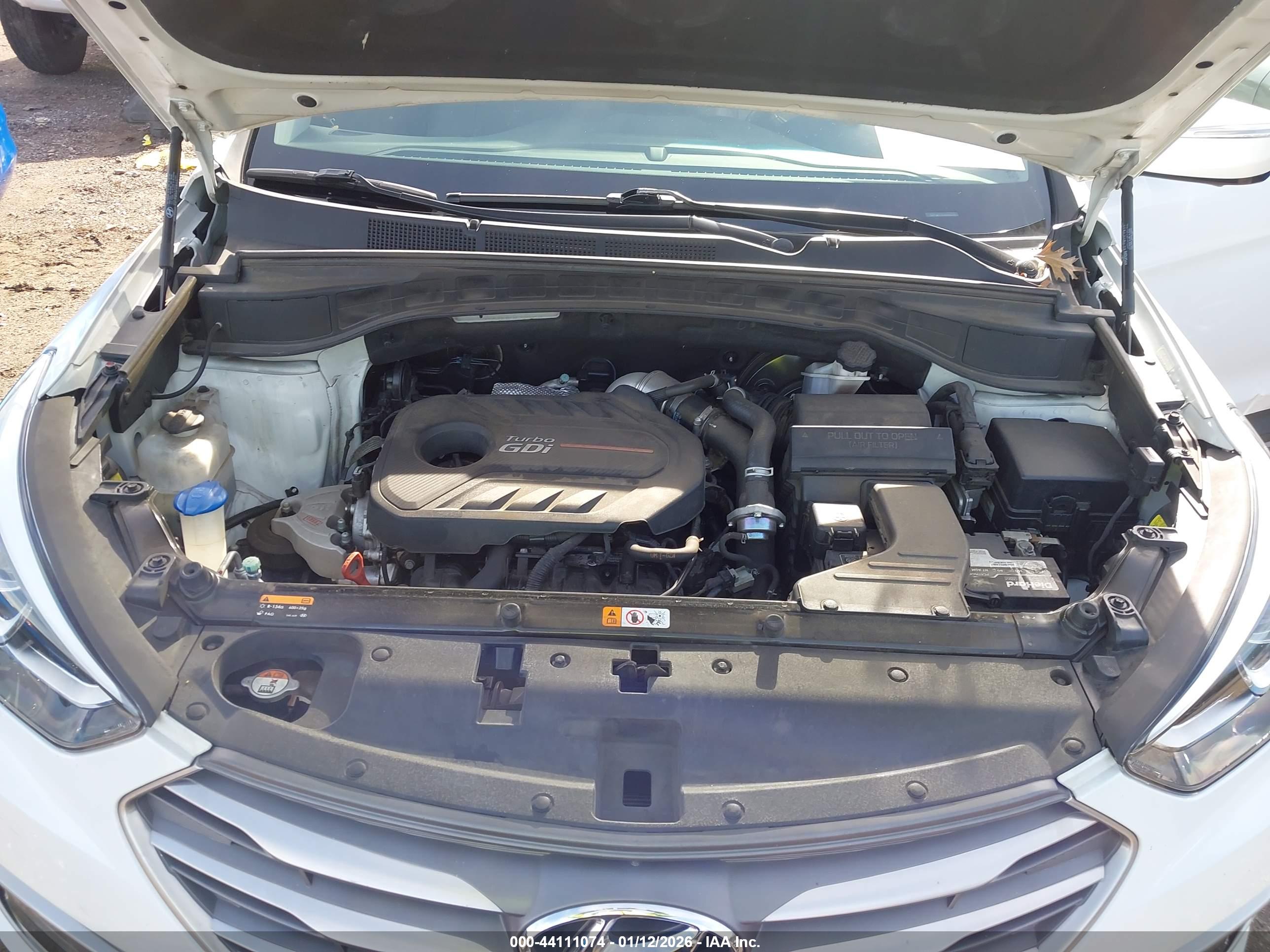 HYUNDAI SANTA image 10