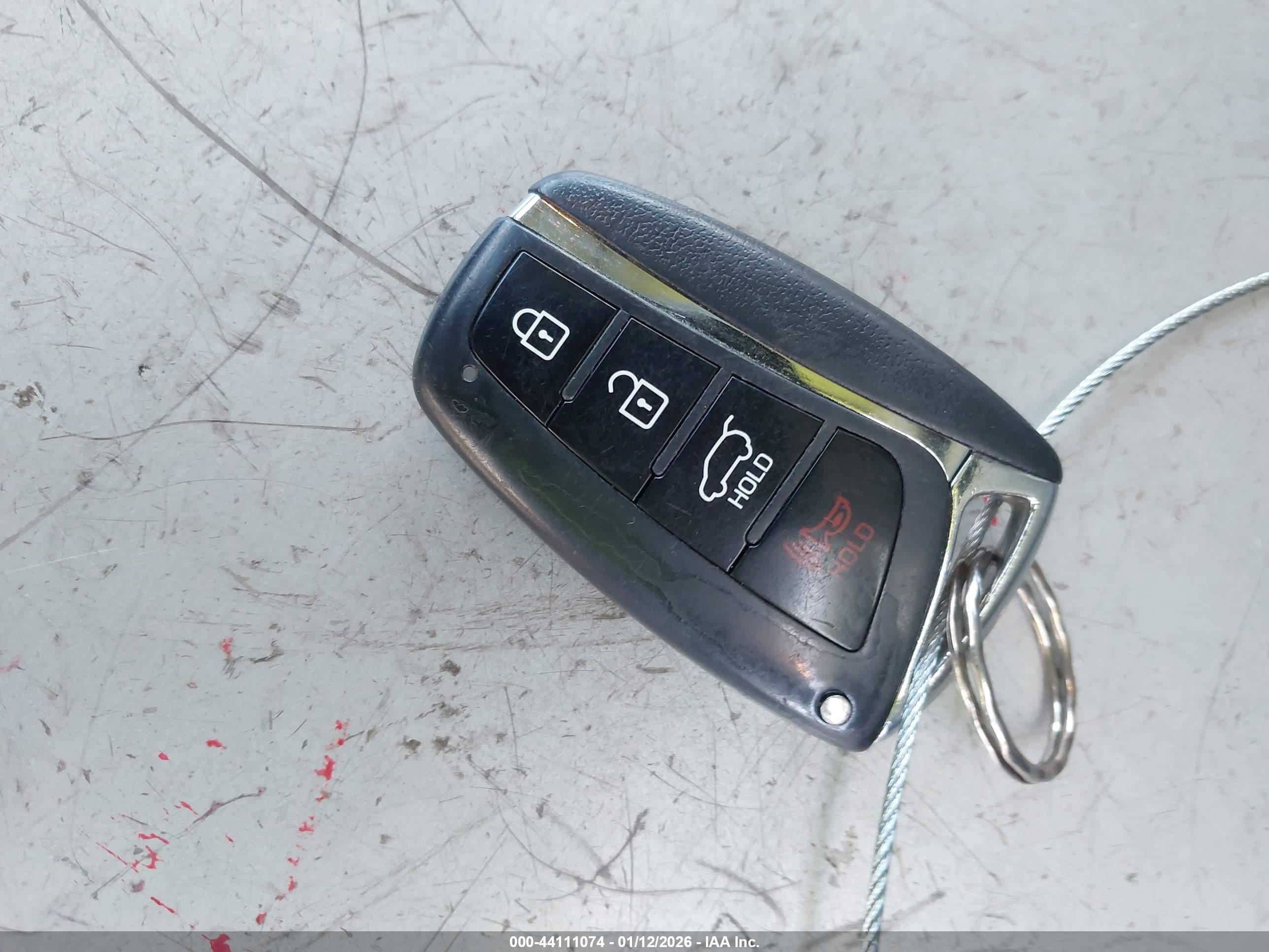 HYUNDAI SANTA image 11