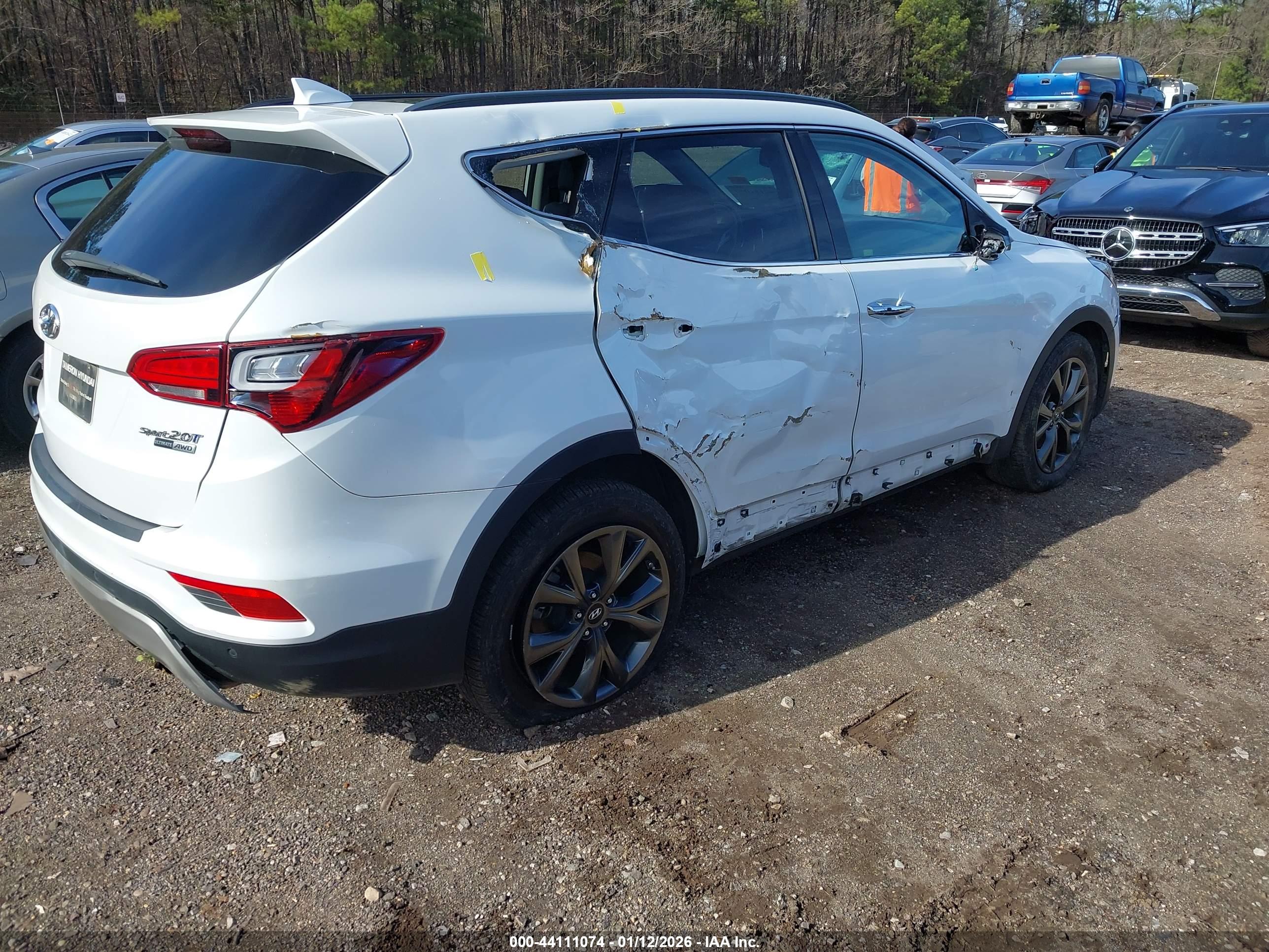 HYUNDAI SANTA image 4