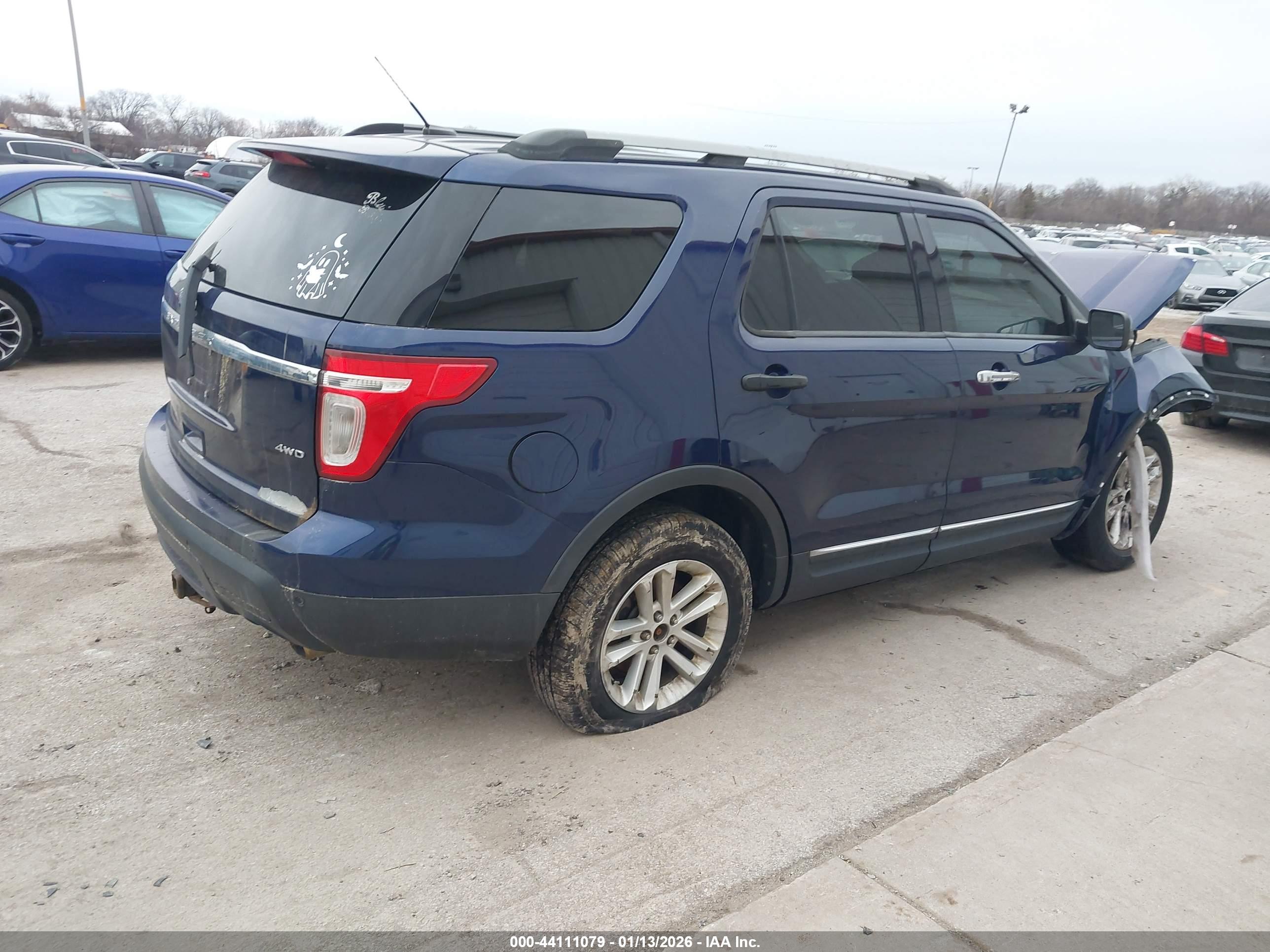 FORD EXPLORER image 4
