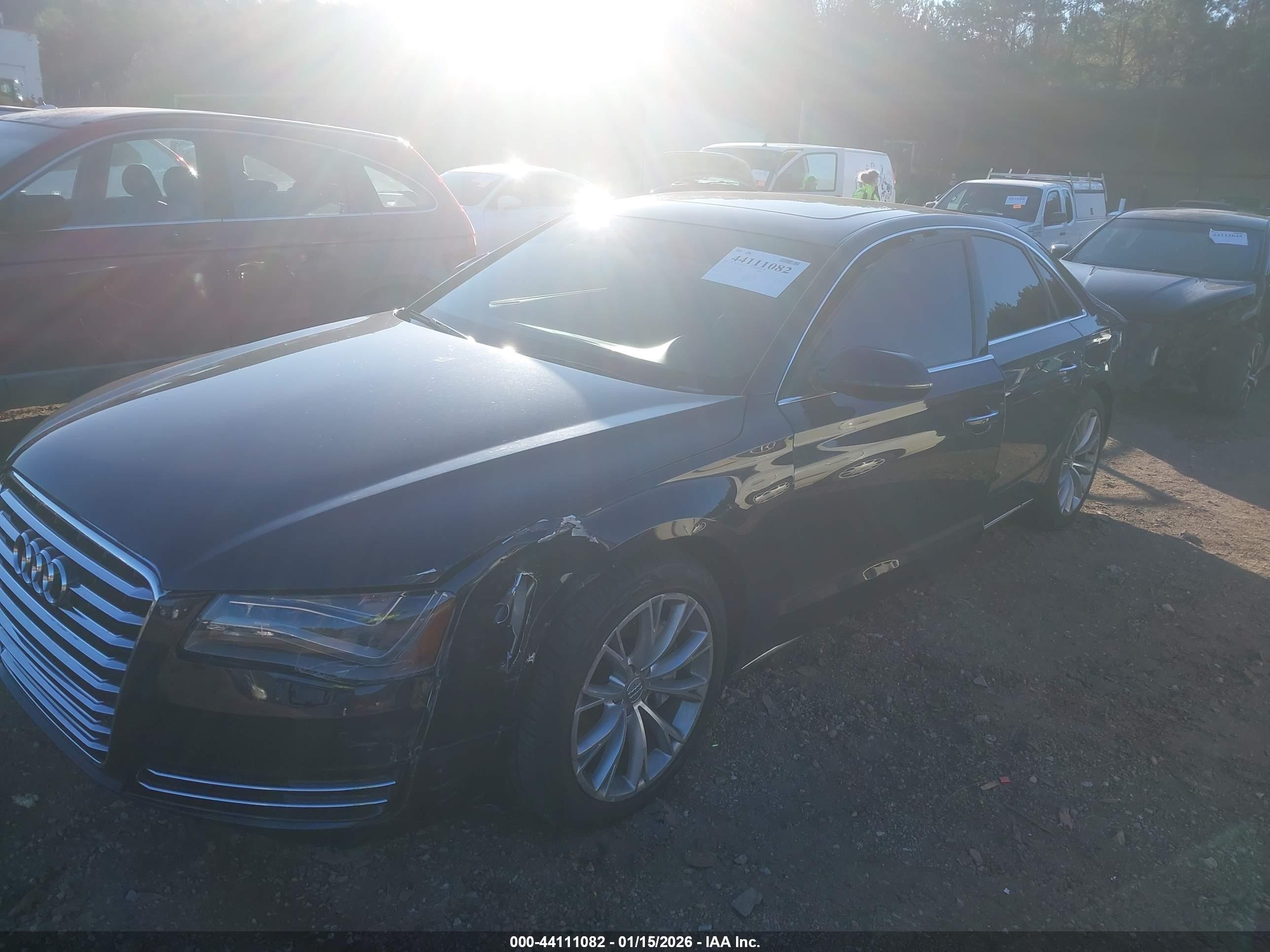 AUDI A8 image 6