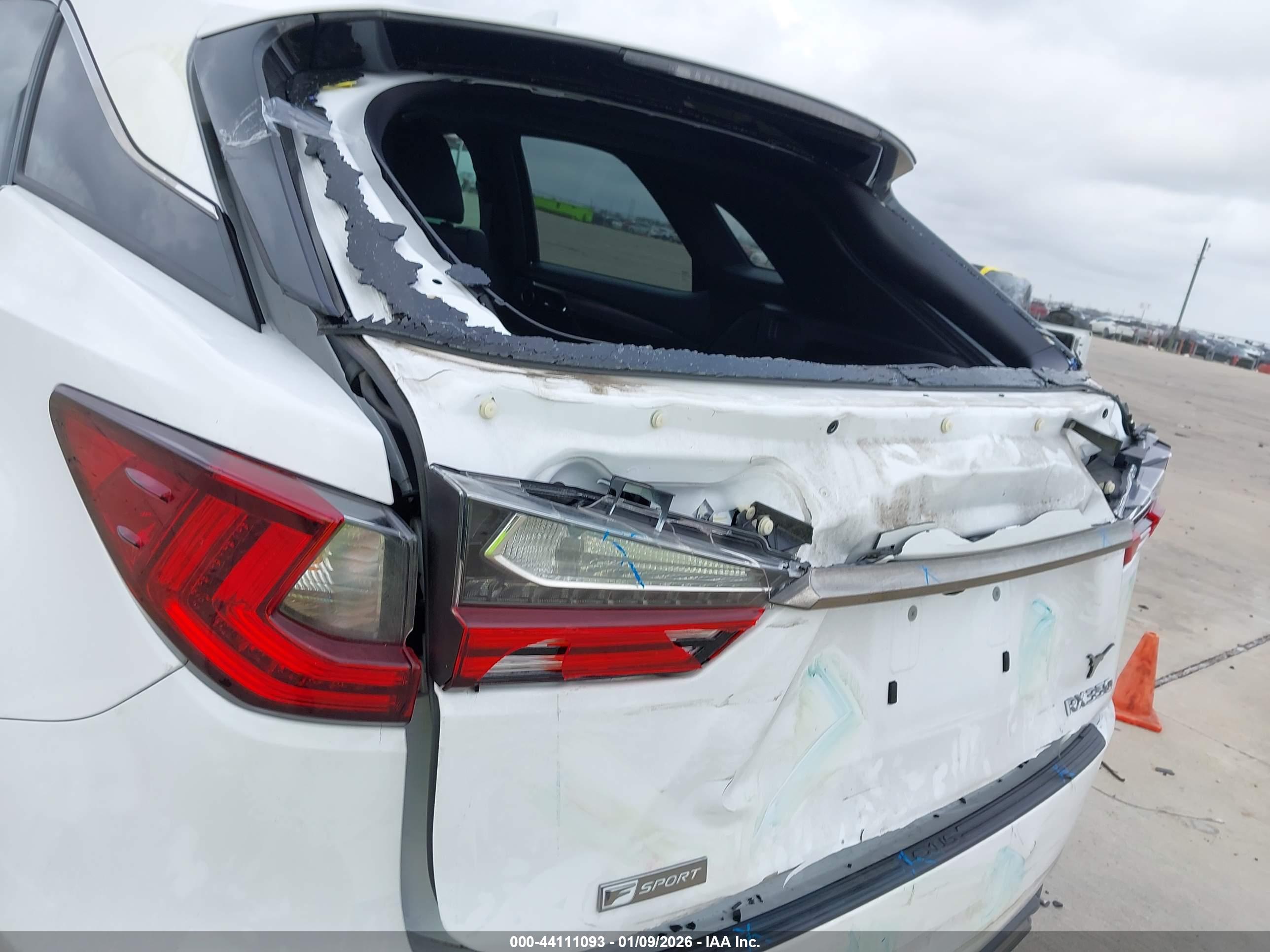 LEXUS RX image 6