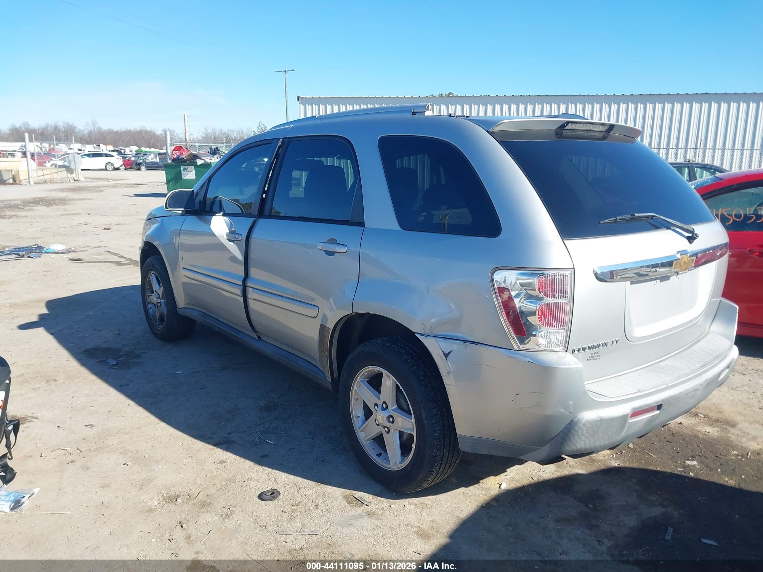 CHEVROLET EQUINOX image 3
