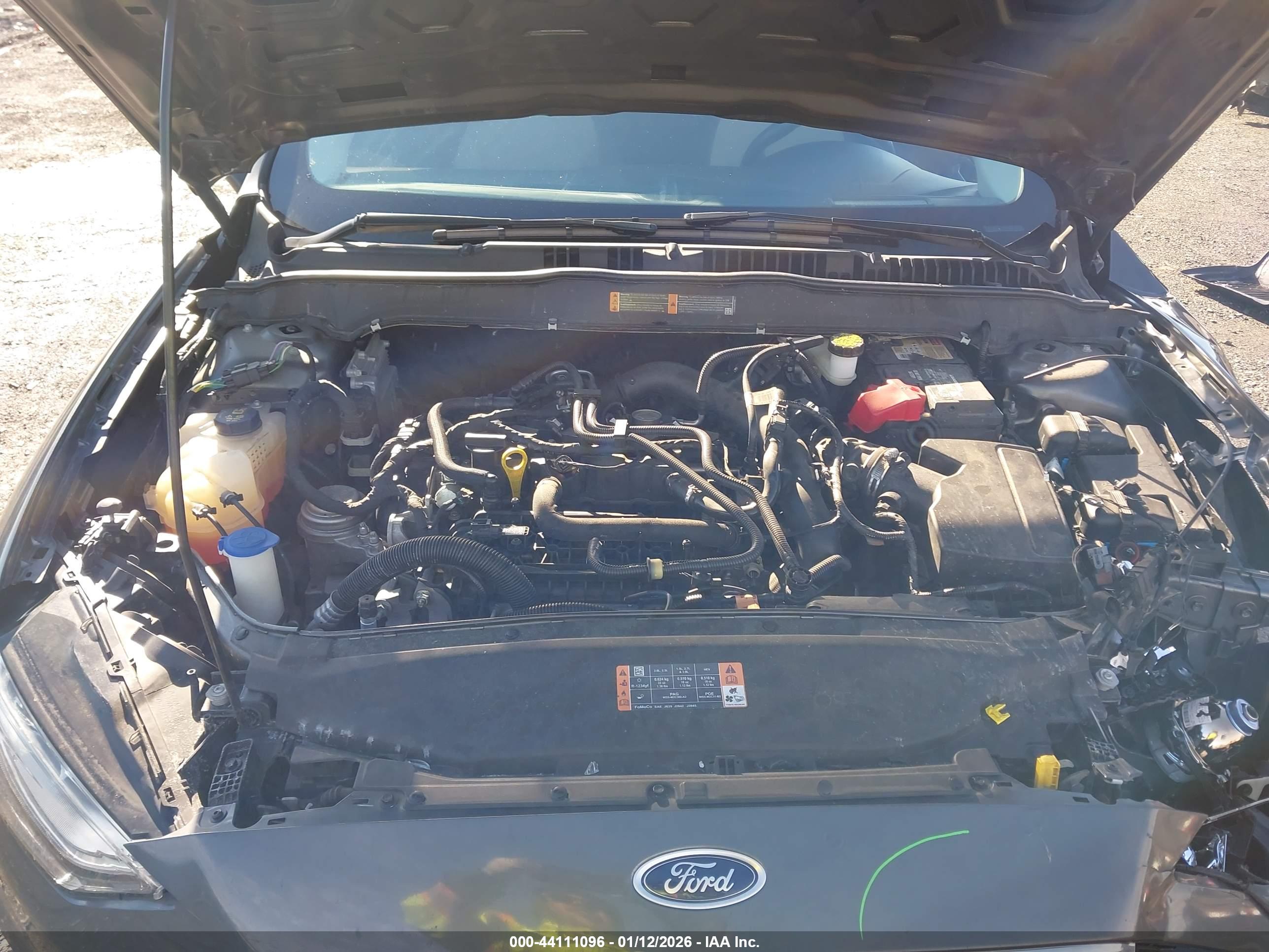 FORD FUSION image 10