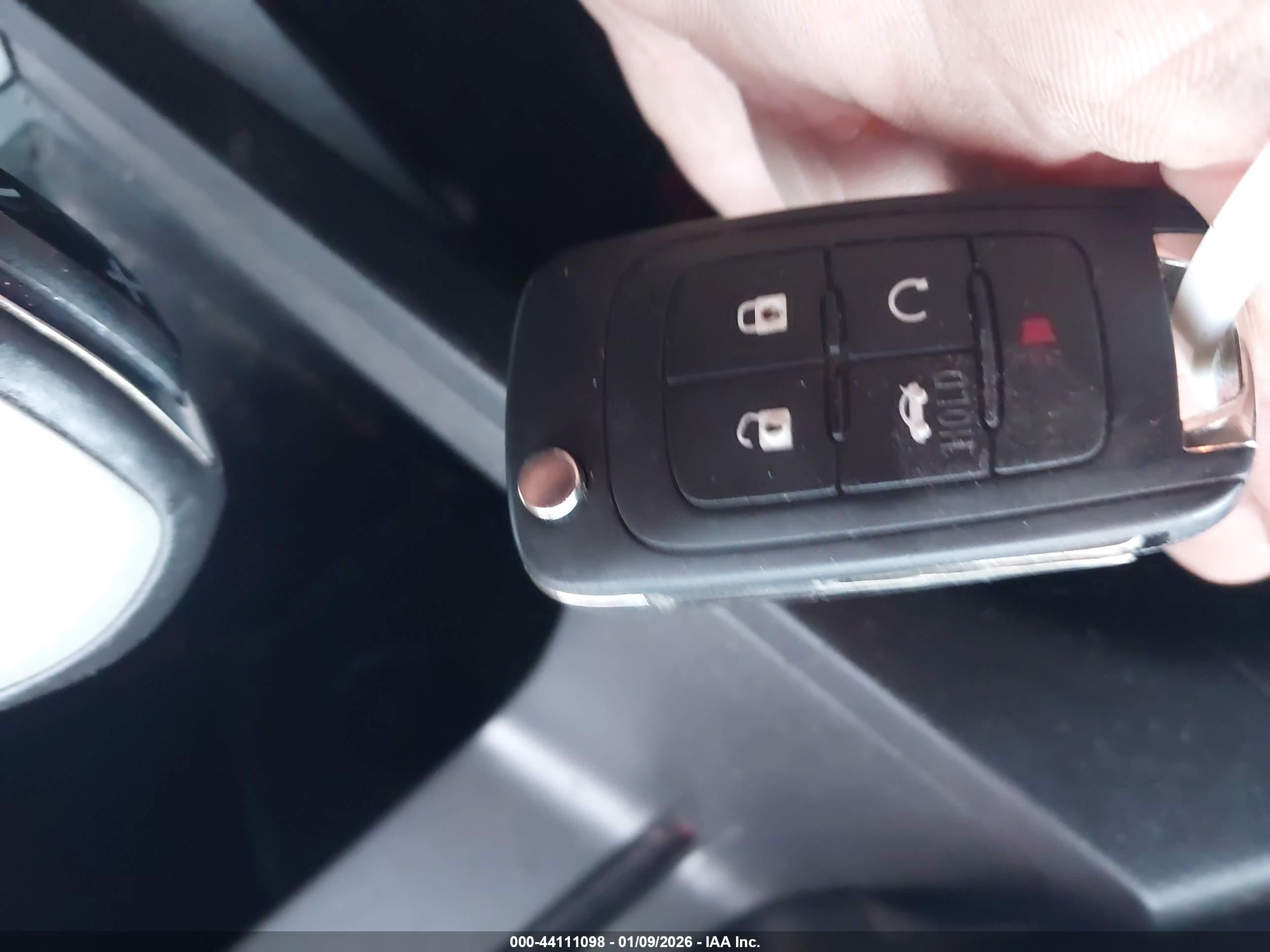 GMC TERRAIN image 11