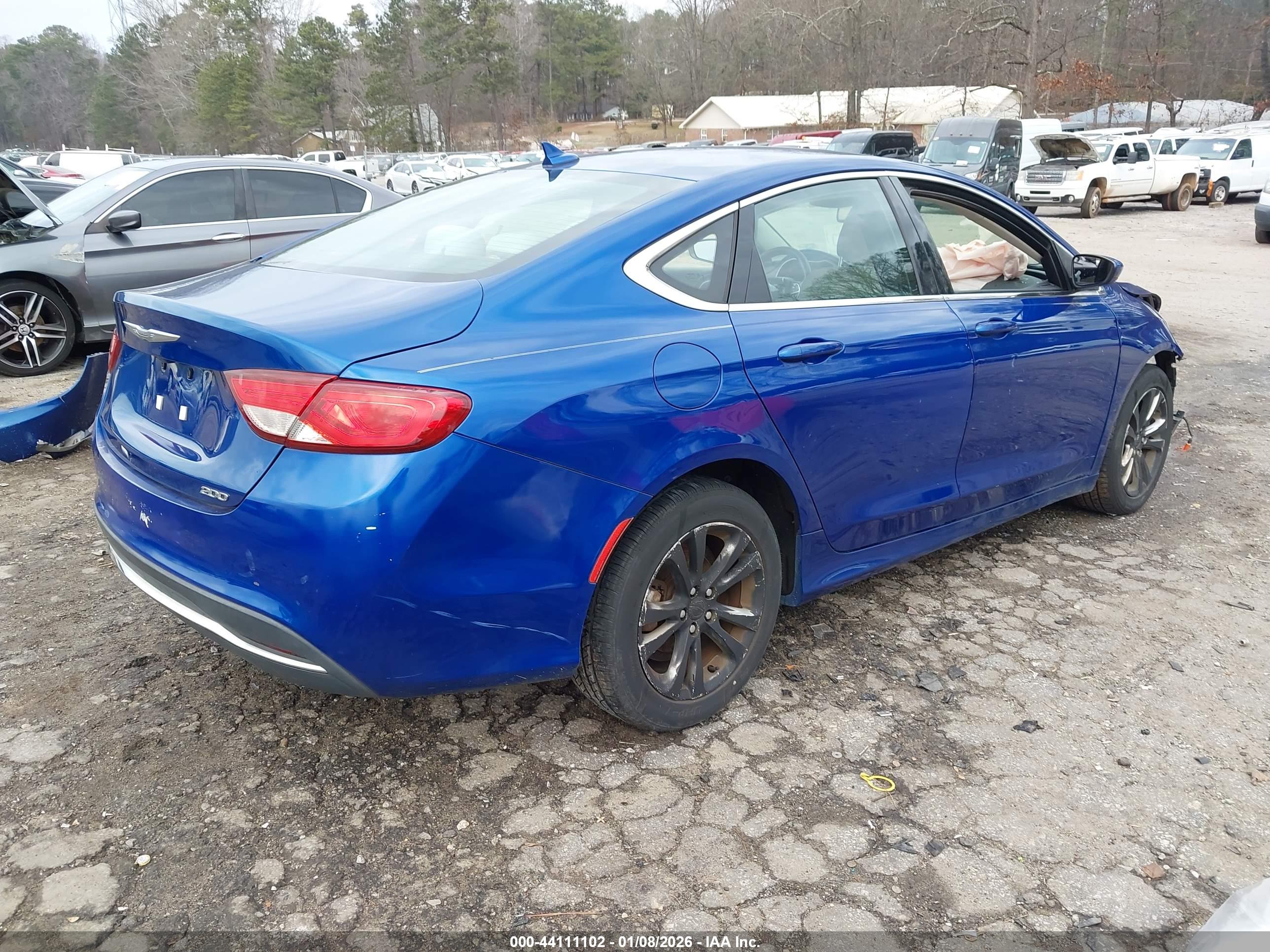 CHRYSLER 200 image 4
