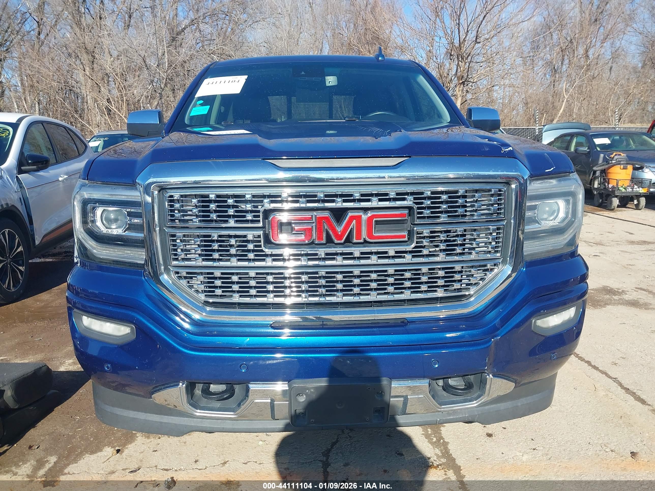 GMC SIERRA image 6