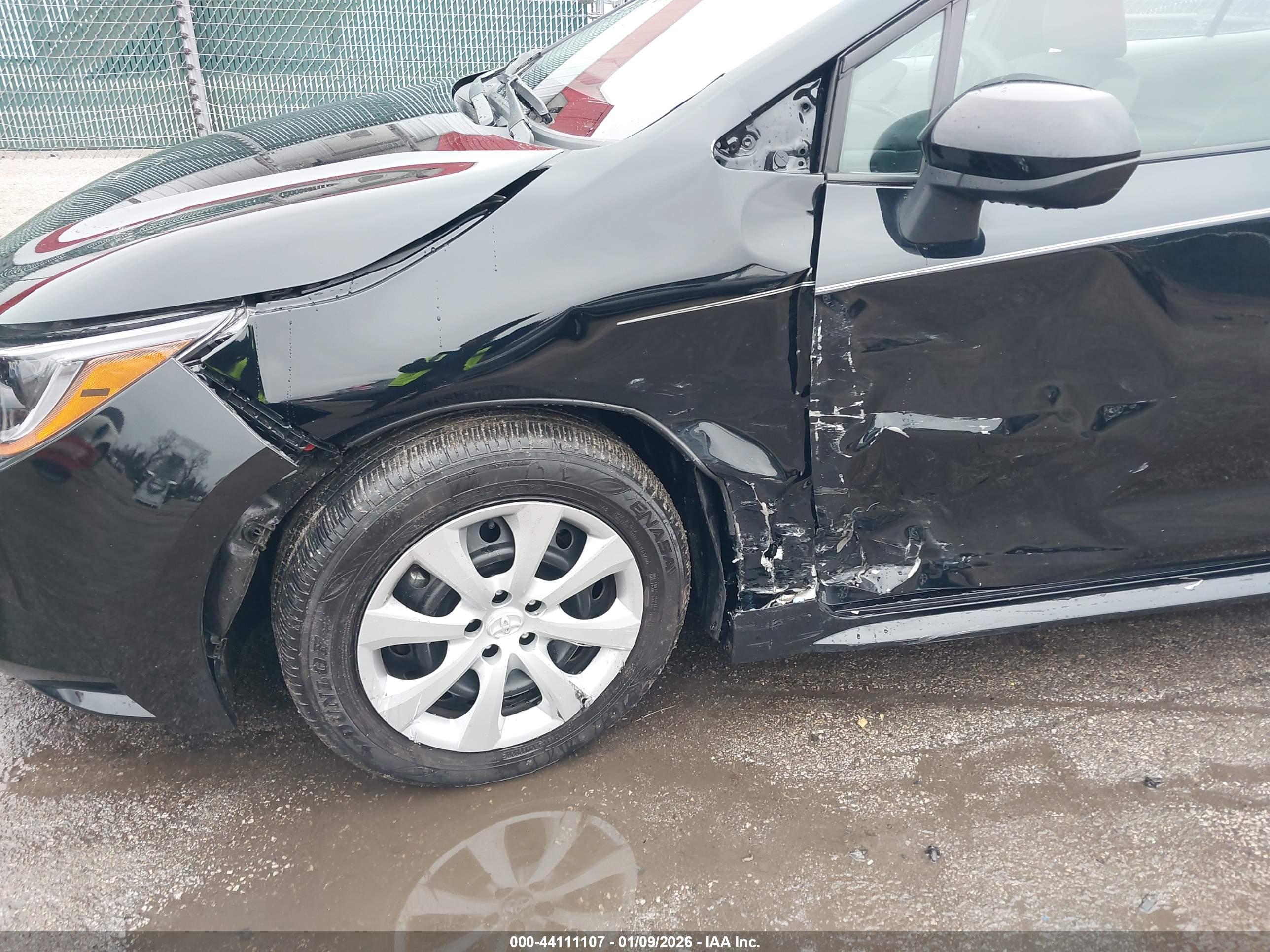 TOYOTA COROLLA image 6