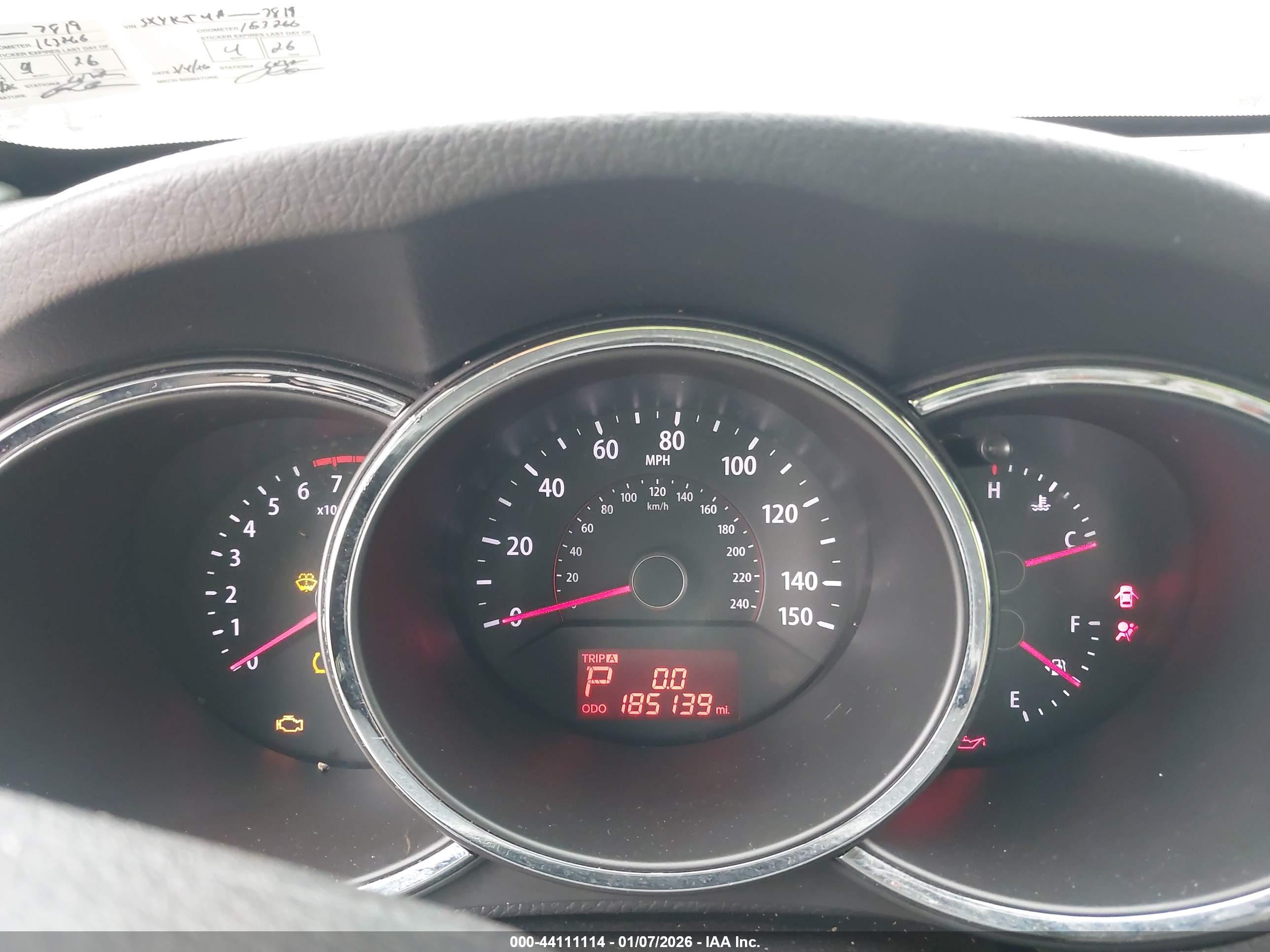 KIA SORENTO image 7