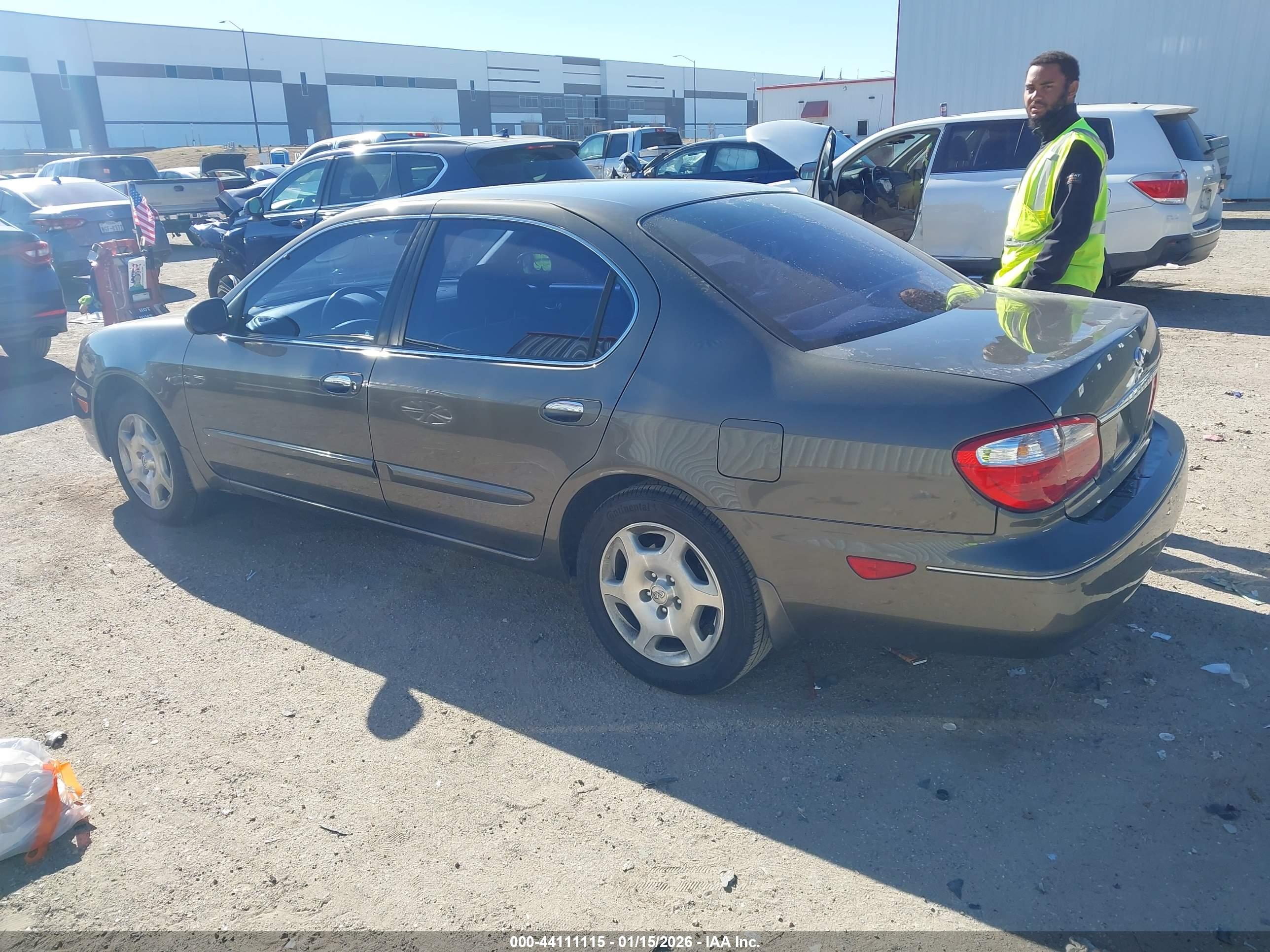 INFINITI I30 image 3