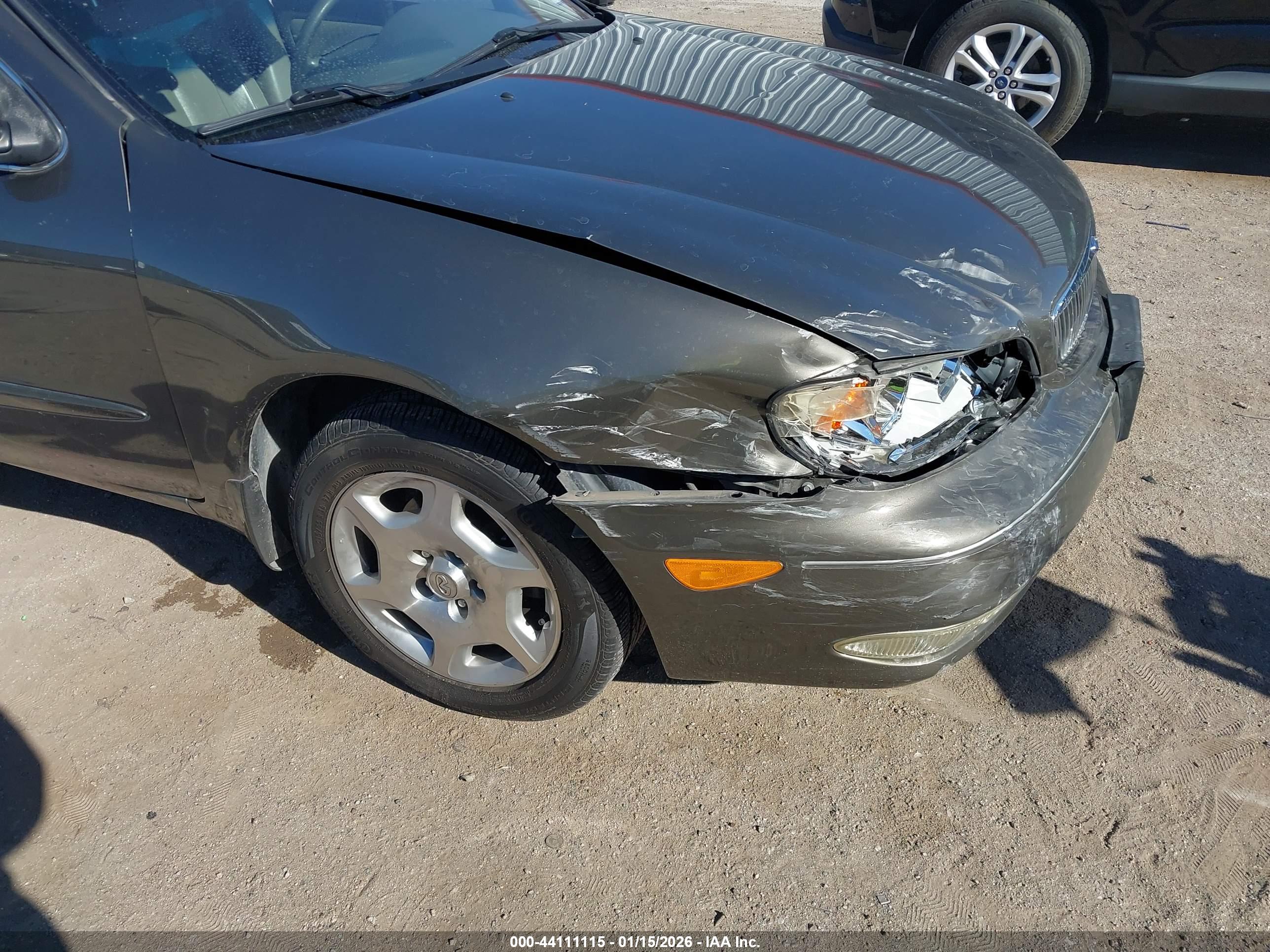 INFINITI I30 image 6