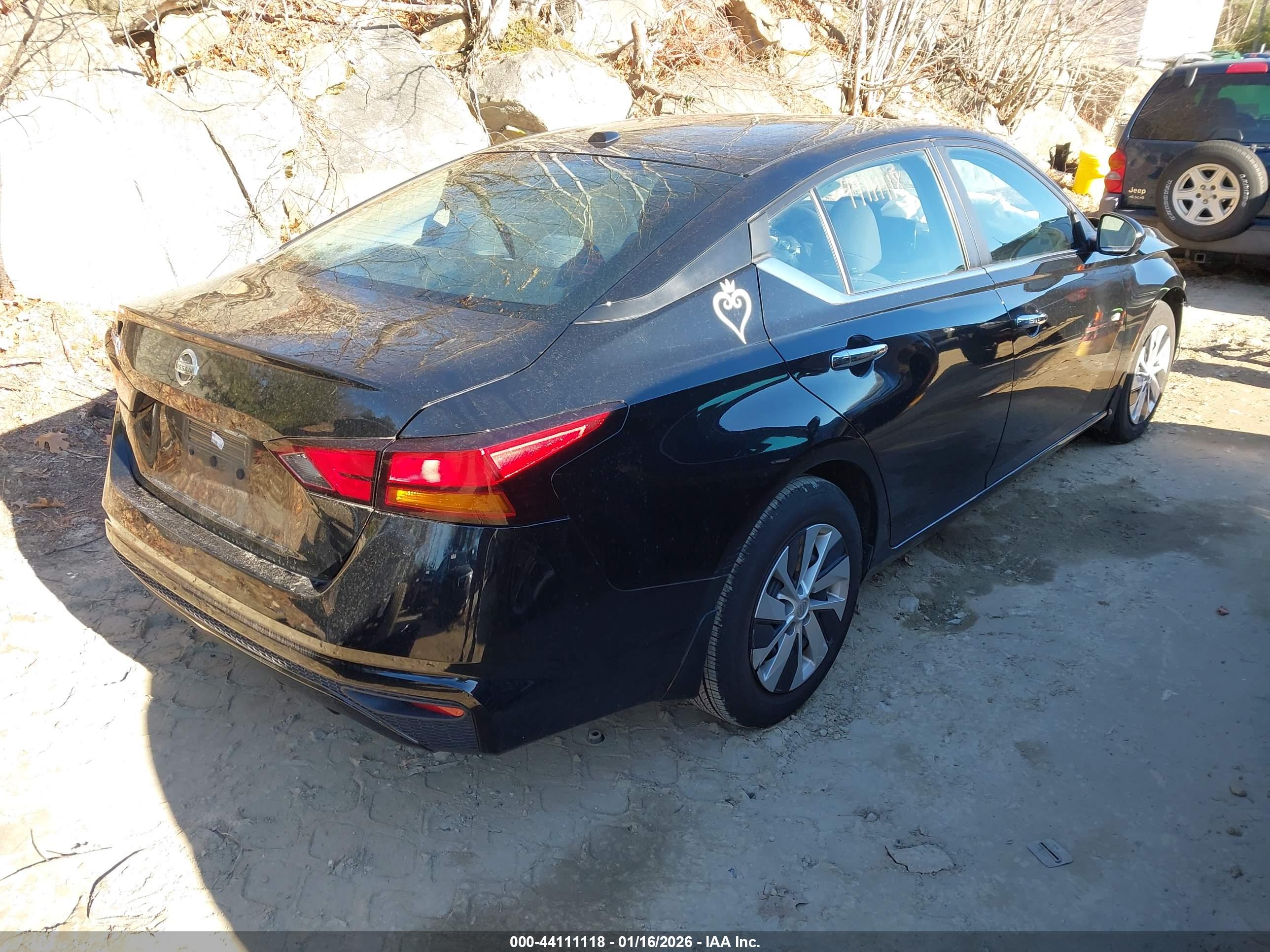 NISSAN ALTIMA image 4