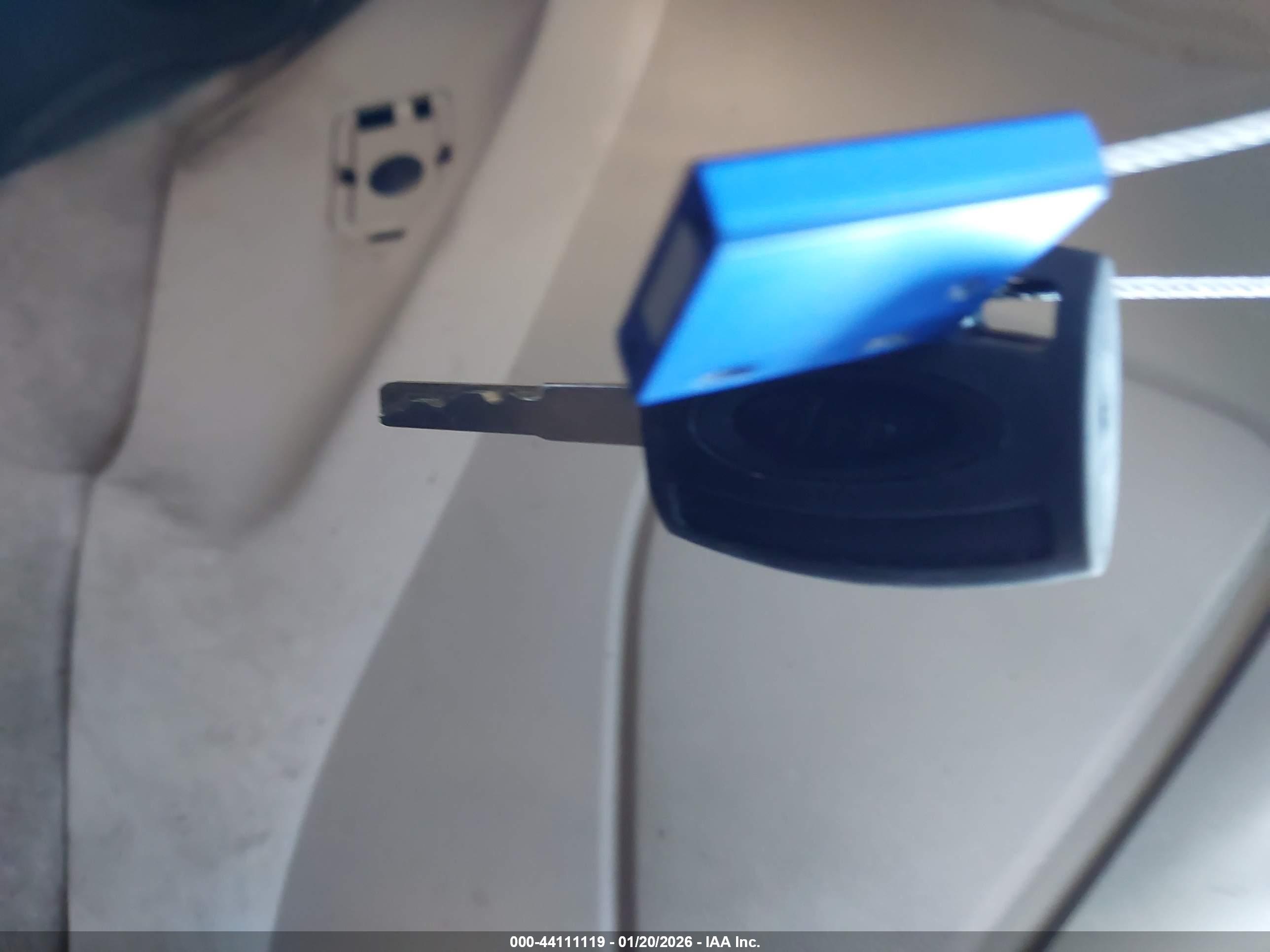 FORD ESCAPE image 11