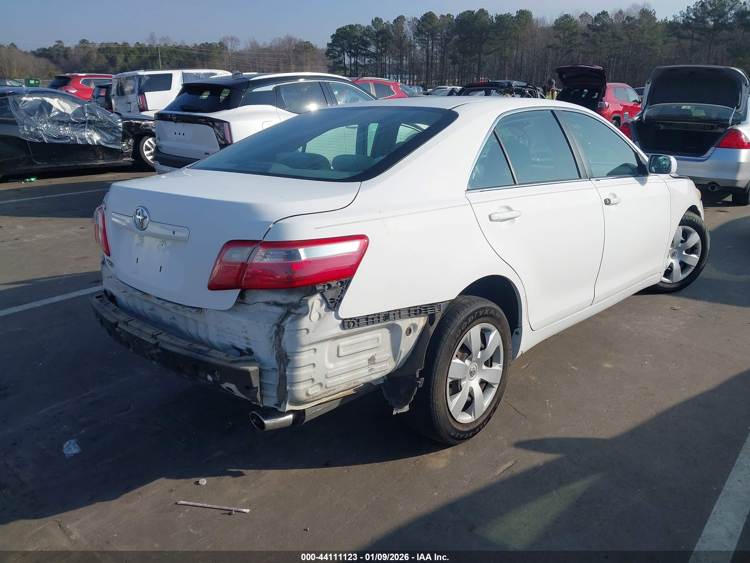 TOYOTA CAMRY image 4