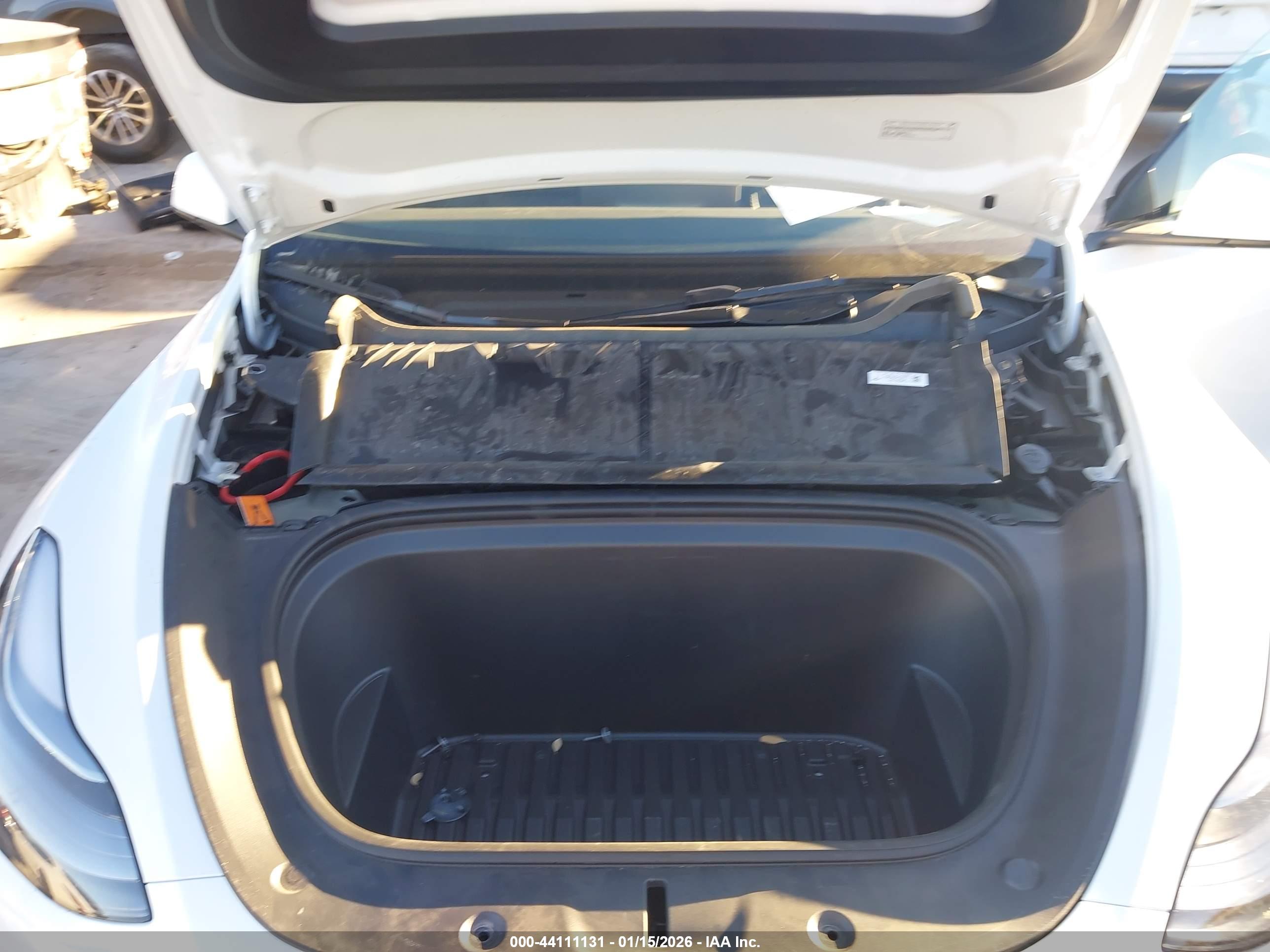 TESLA MODEL image 10