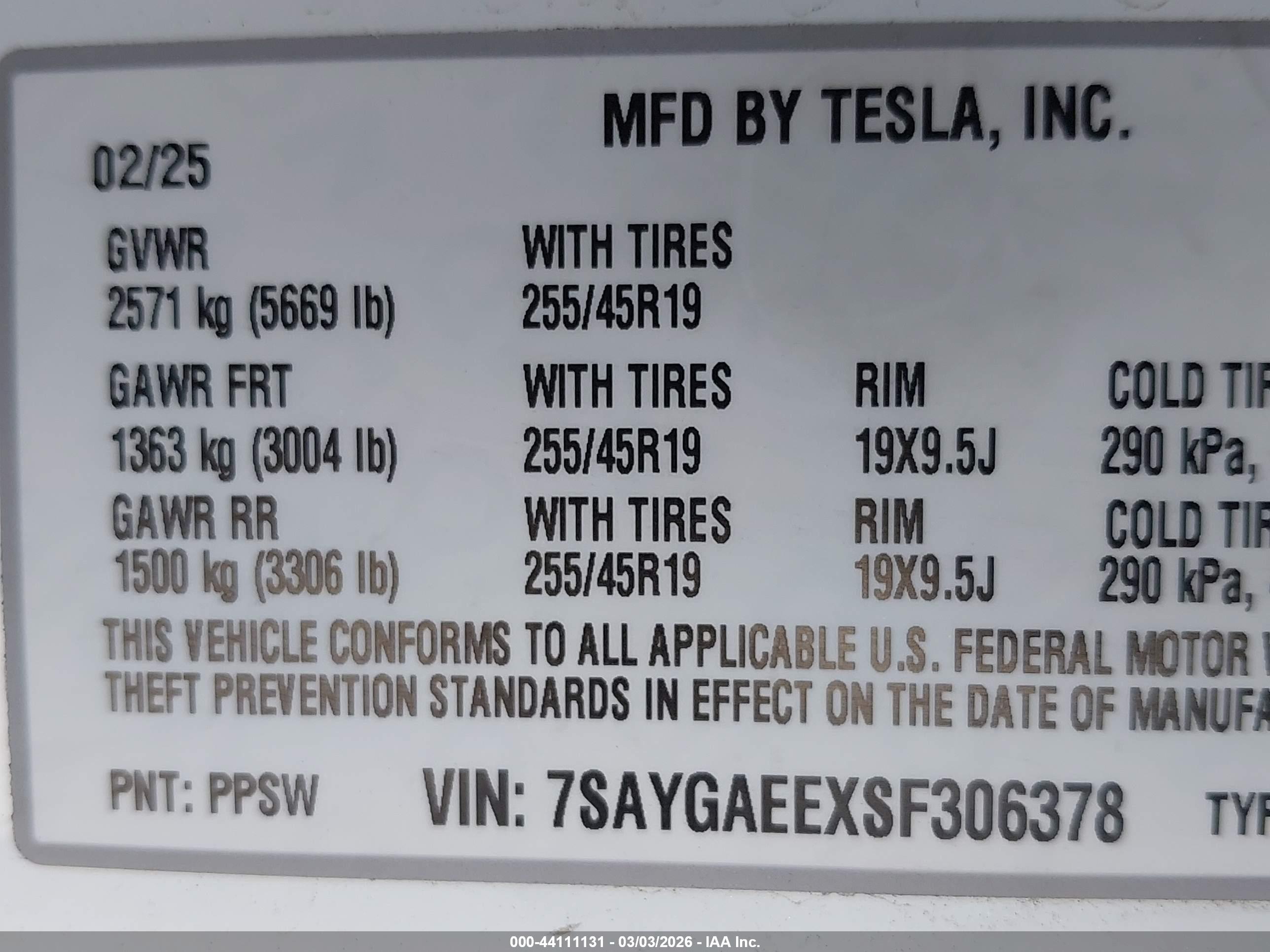 TESLA MODEL image 9