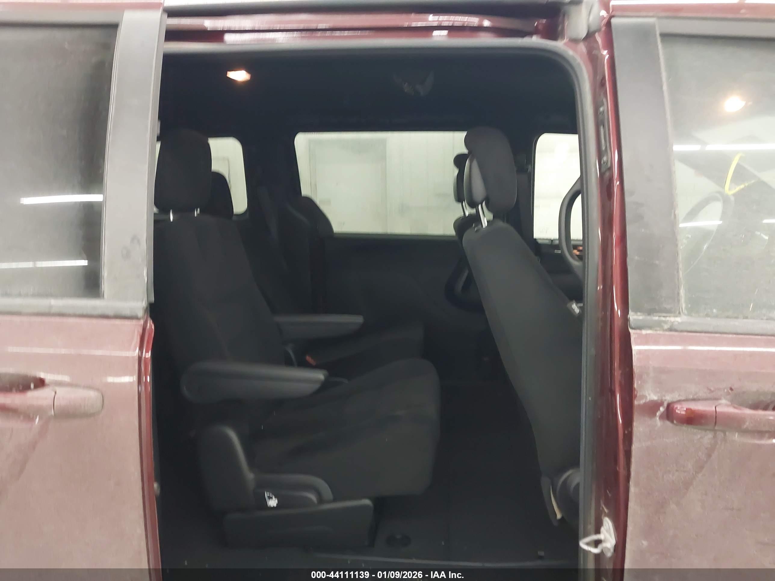 DODGE GRAND image 8