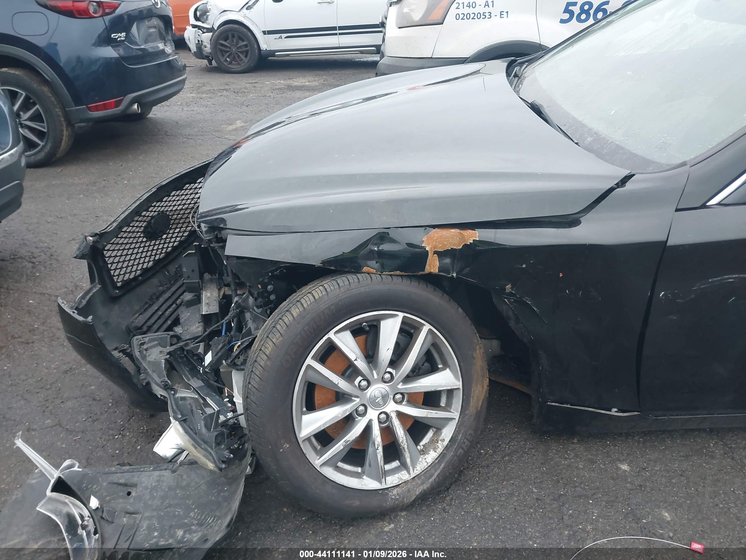 INFINITI Q50 image 6