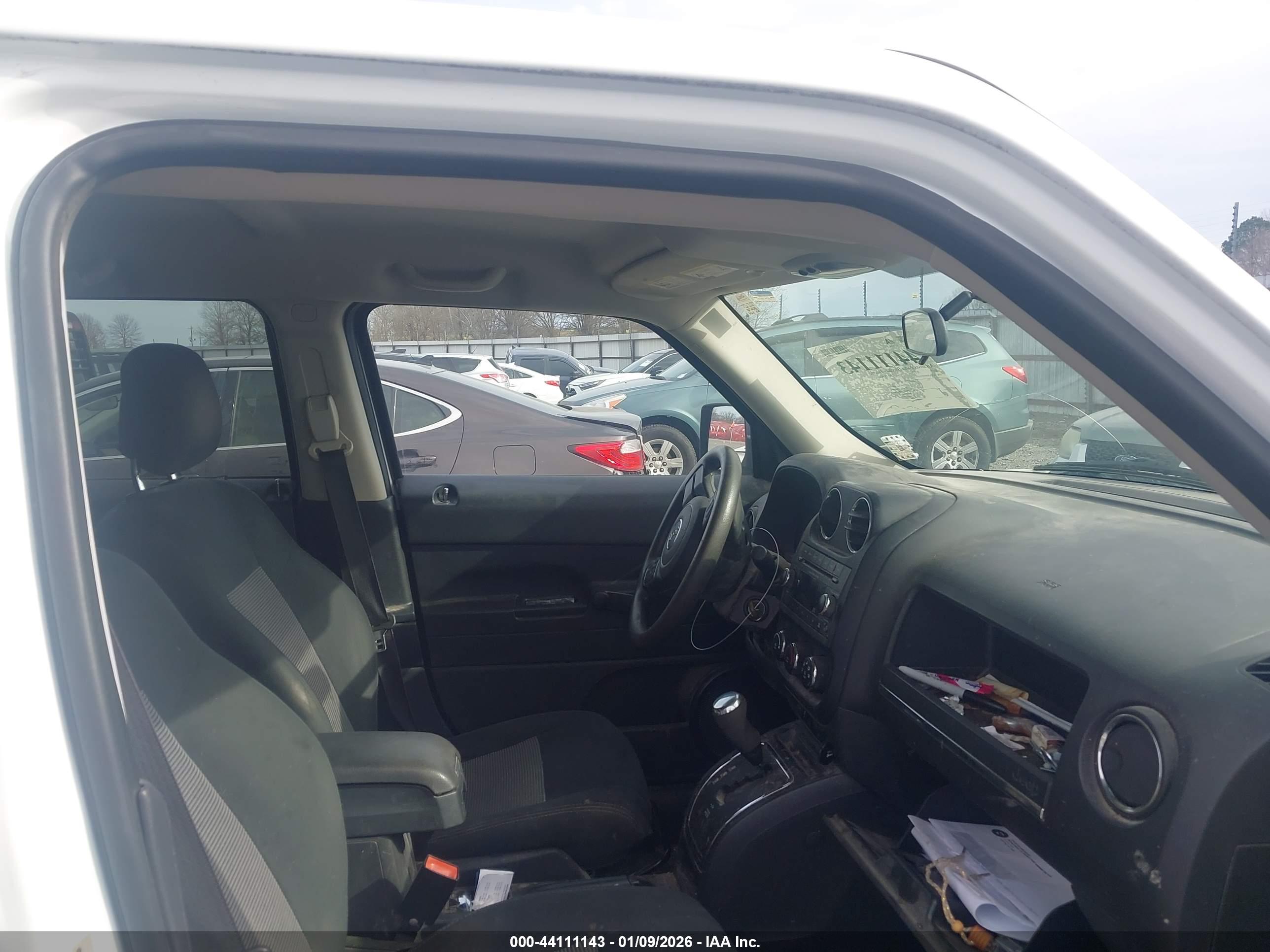 JEEP PATRIOT image 5