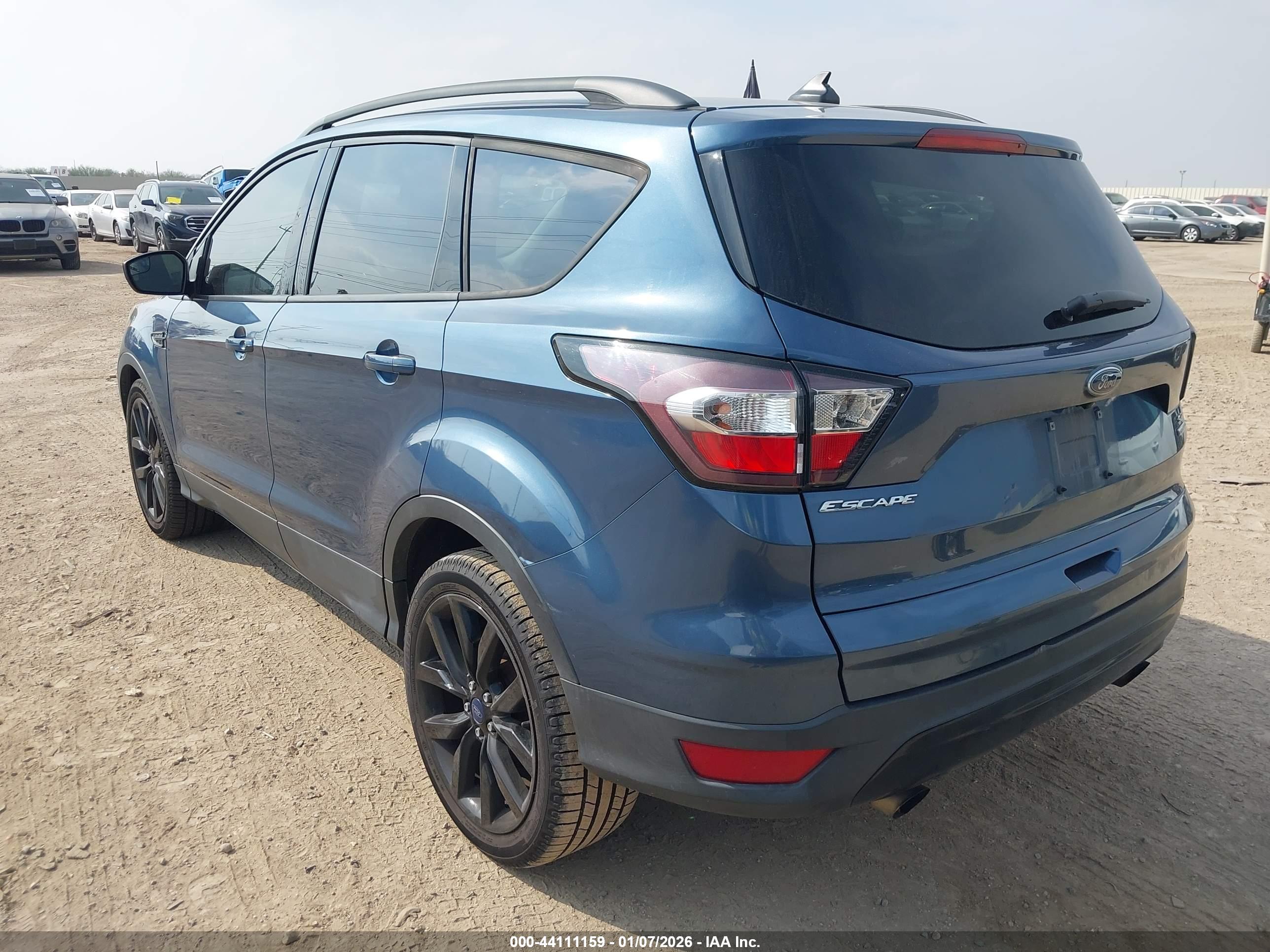 FORD ESCAPE image 3