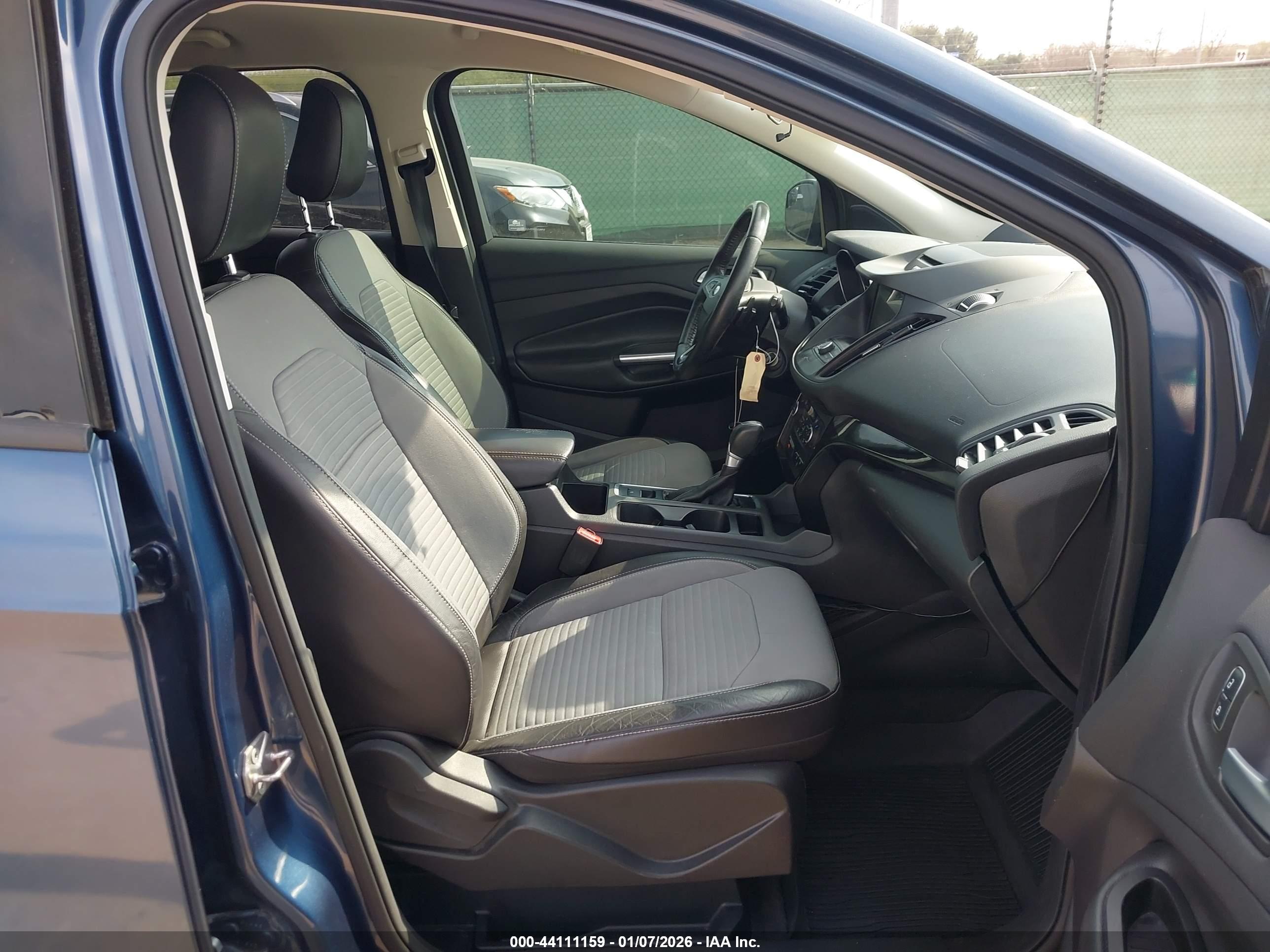 FORD ESCAPE image 5