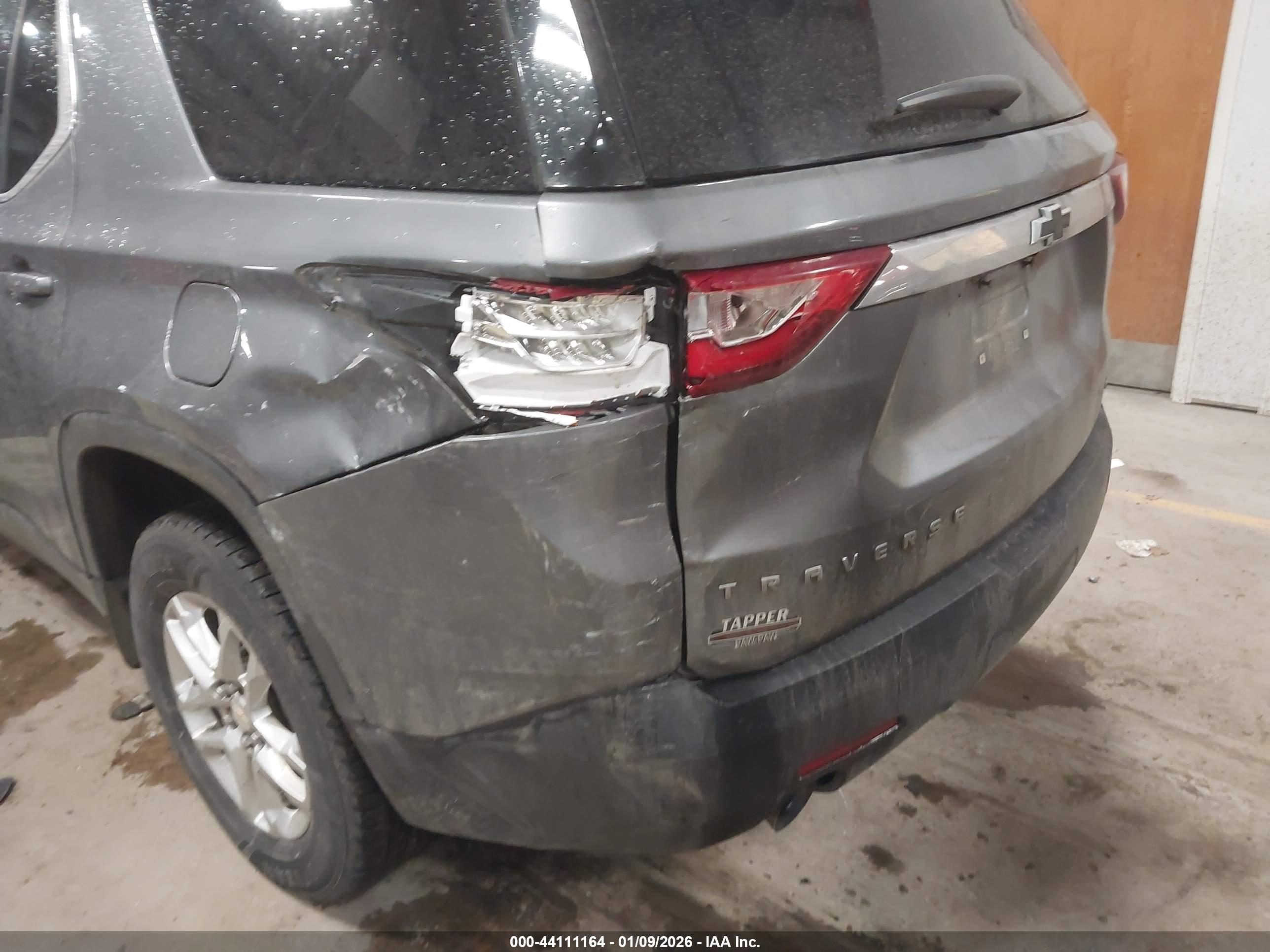 CHEVROLET TRAVERSE image 6