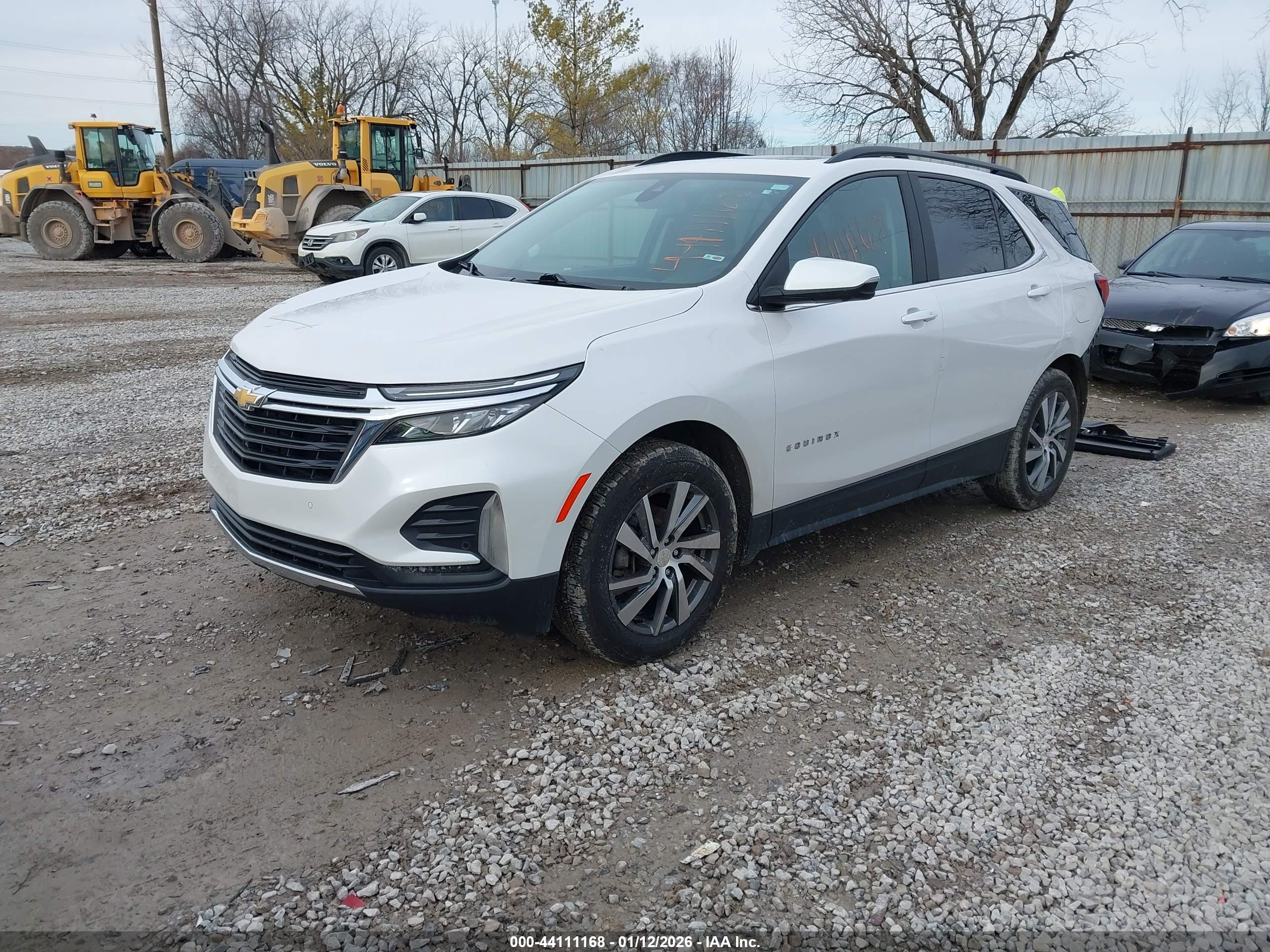 CHEVROLET EQUINOX image 2