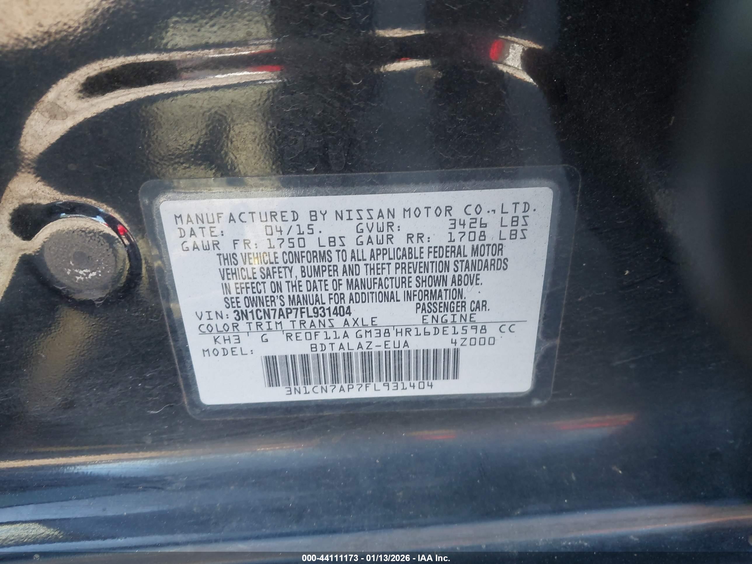 NISSAN VERSA image 9