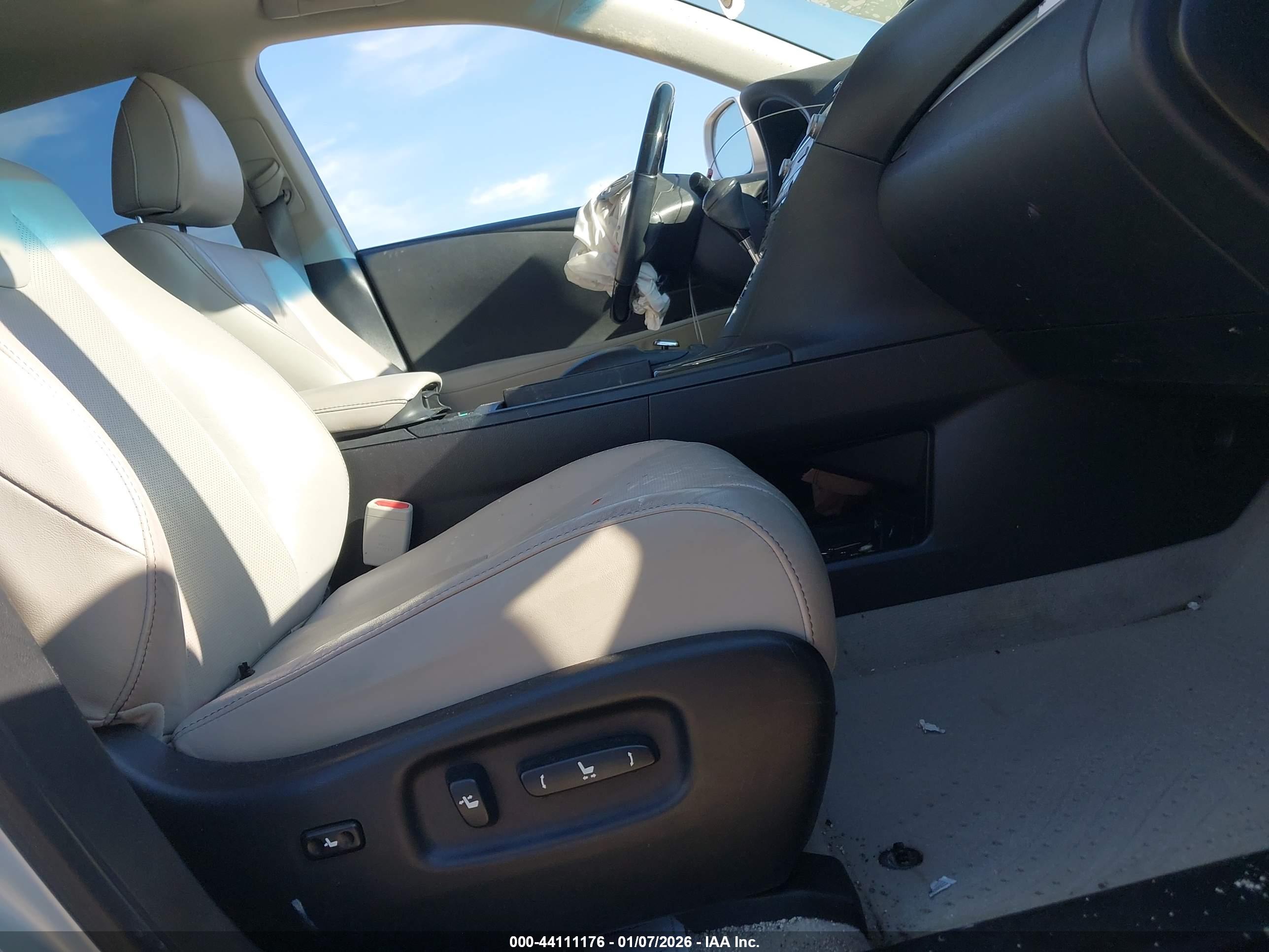 LEXUS RX image 5