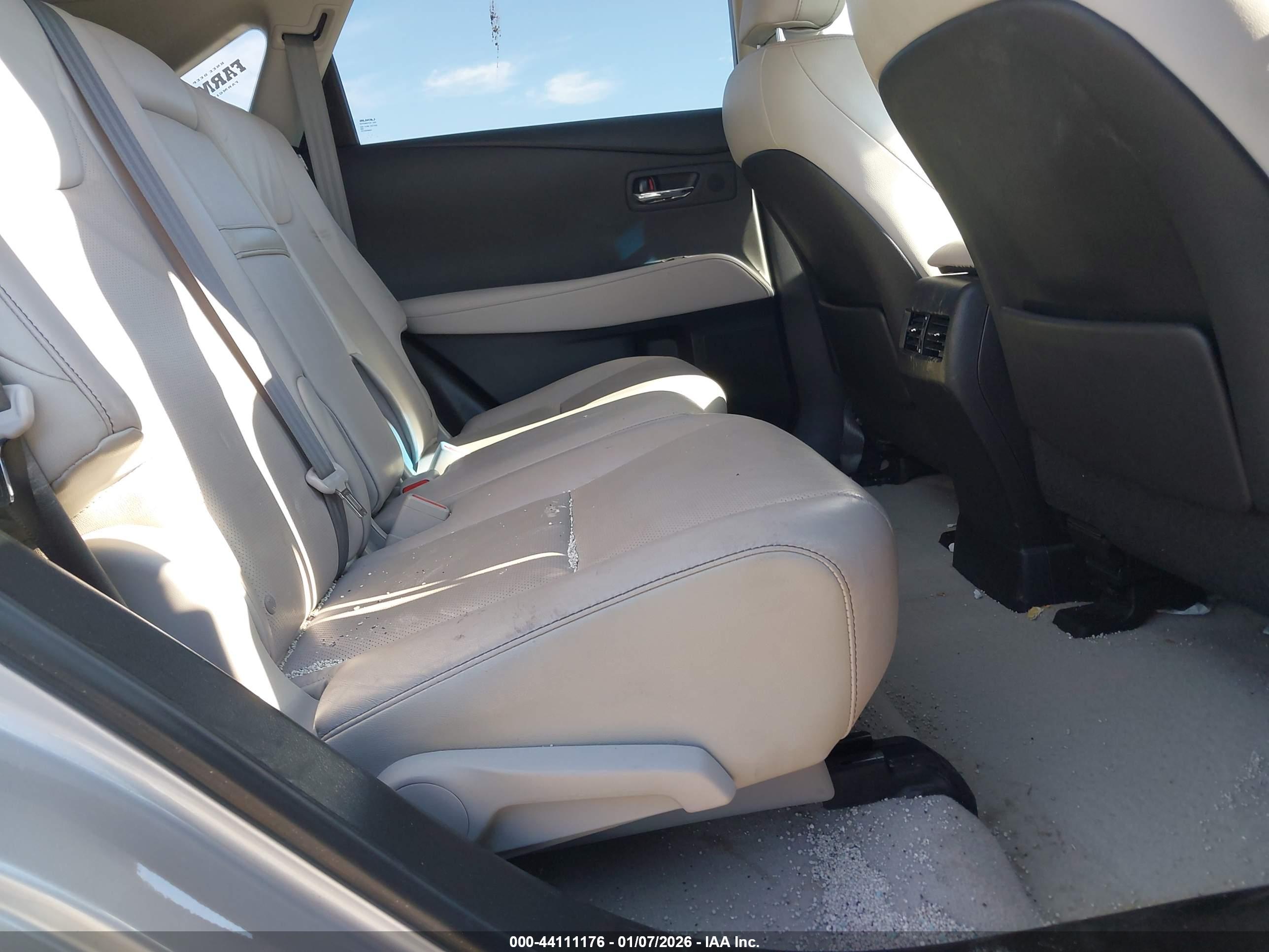 LEXUS RX image 8