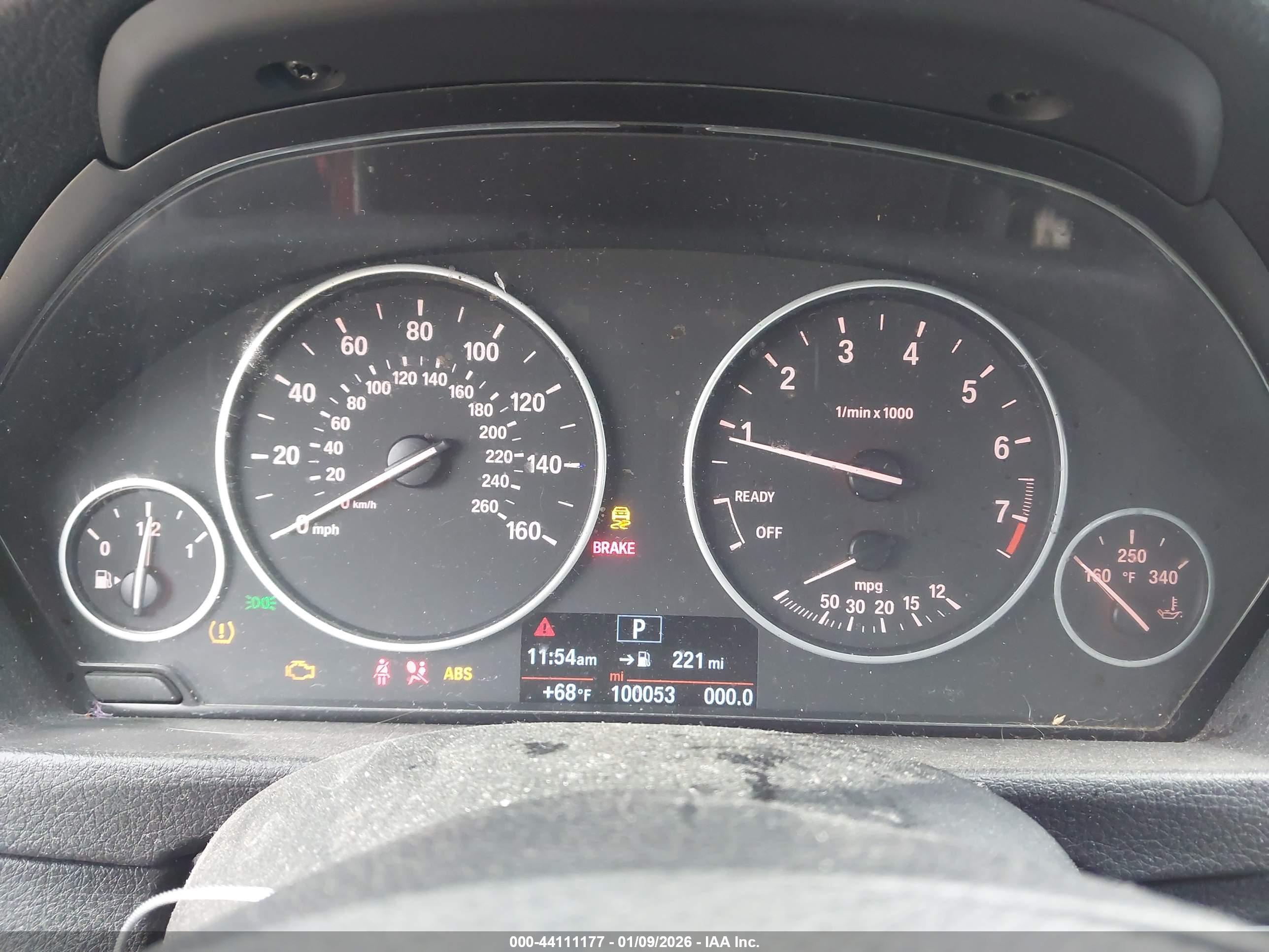 BMW 320I image 7