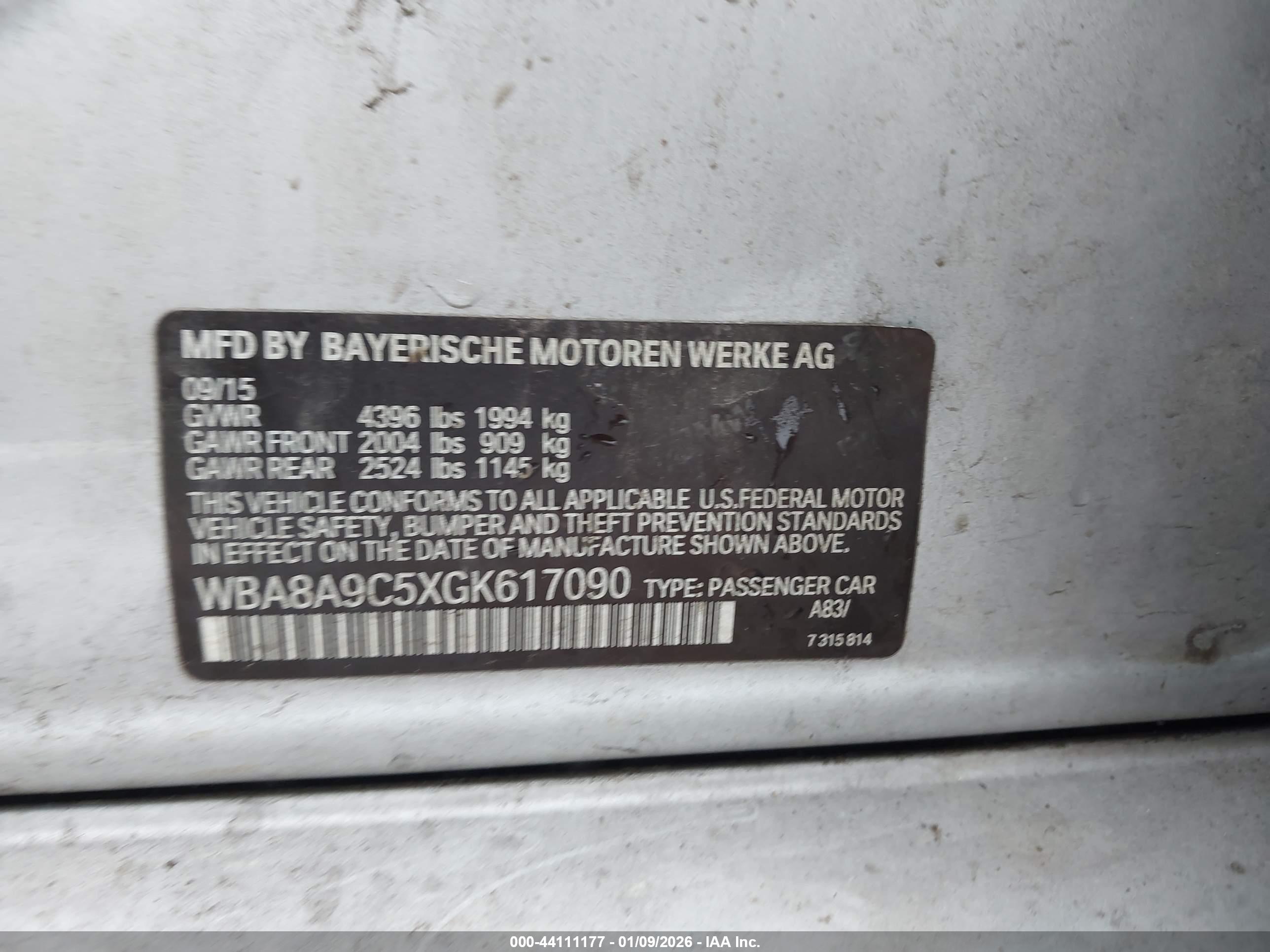 BMW 320I image 9