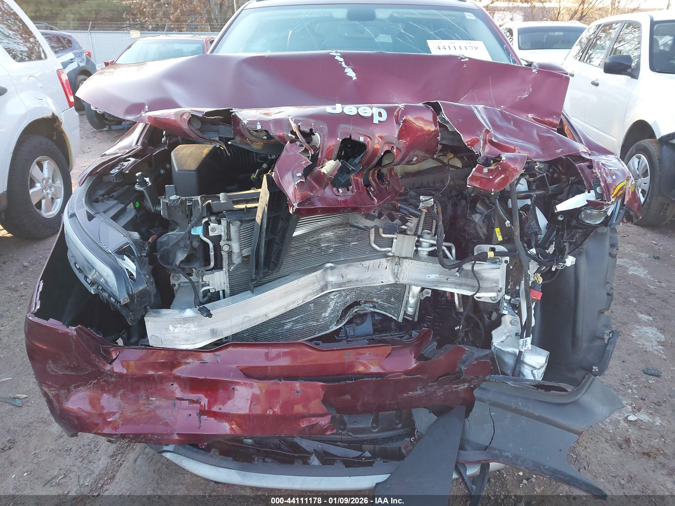 JEEP CHEROKEE image 6