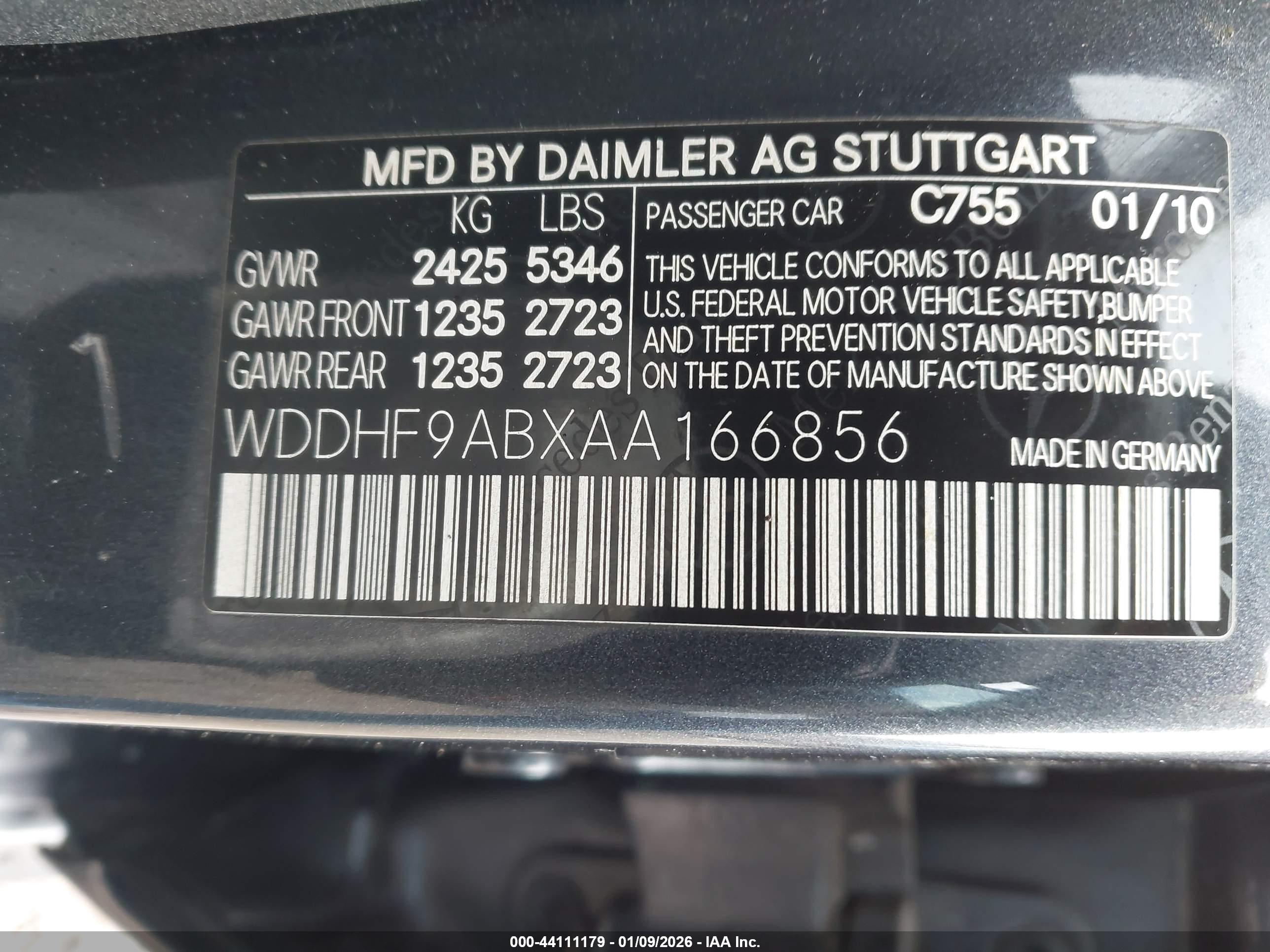 MERCEDES-BENZ E image 9