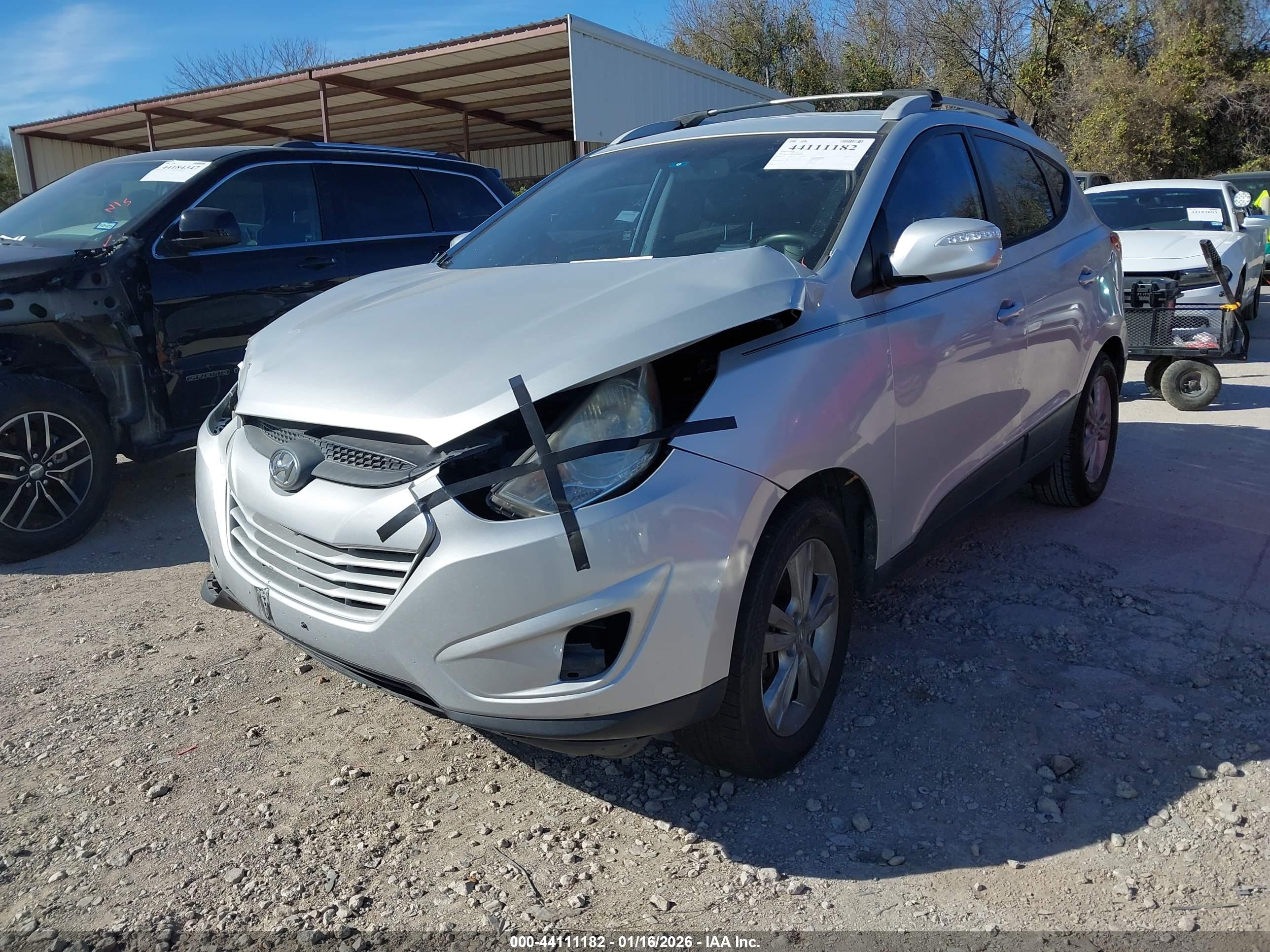 HYUNDAI TUCSON image 2