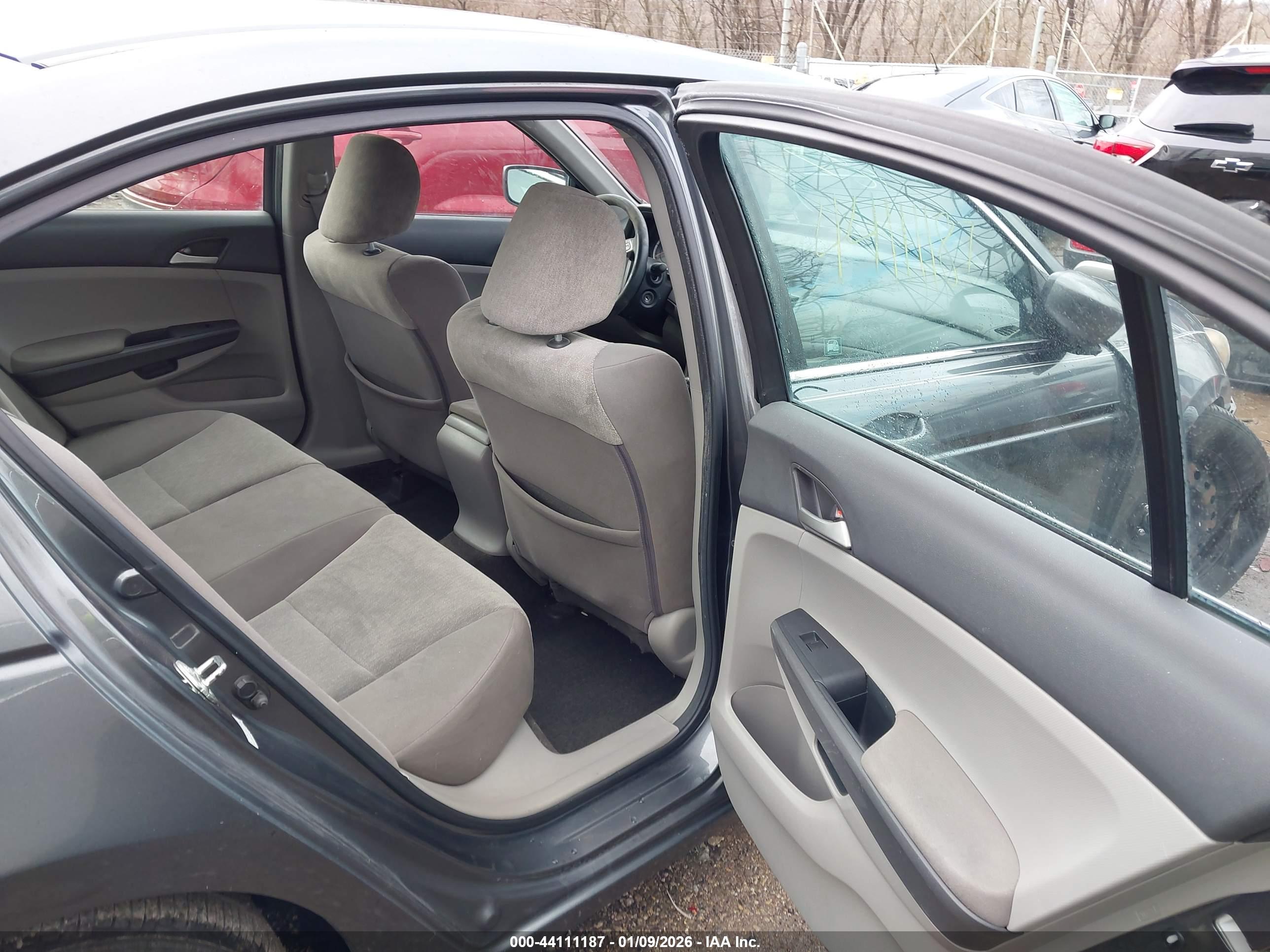 HONDA ACCORD image 8