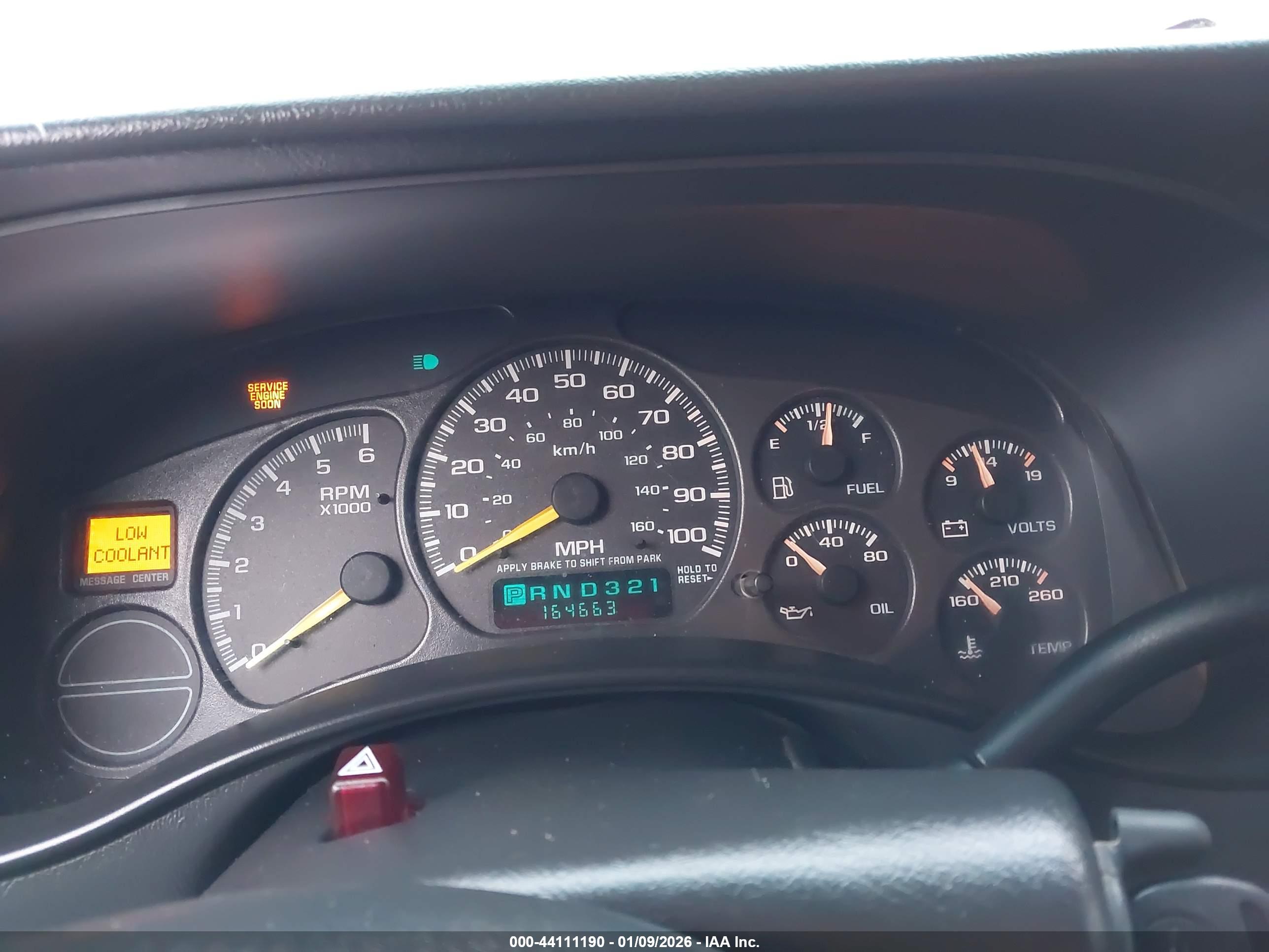 CHEVROLET SILVERADO image 7