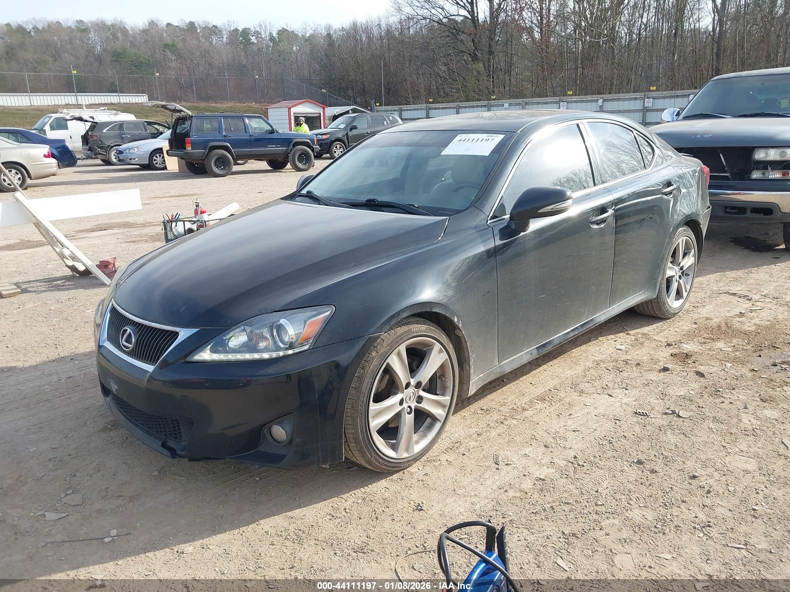 LEXUS IS image 2